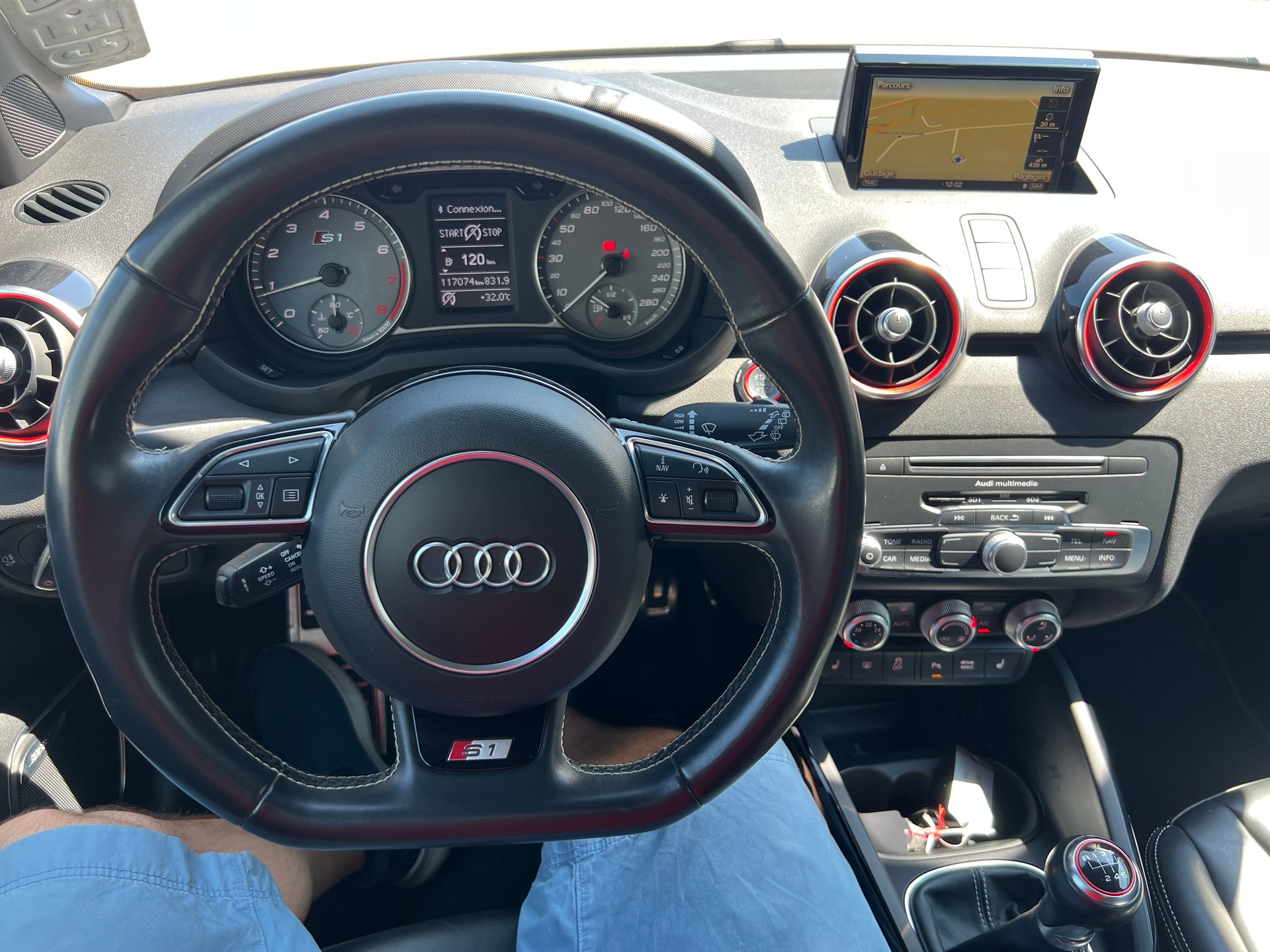 AUDI S1 Sportback 2.0 TFSI Sport quattro-image-10