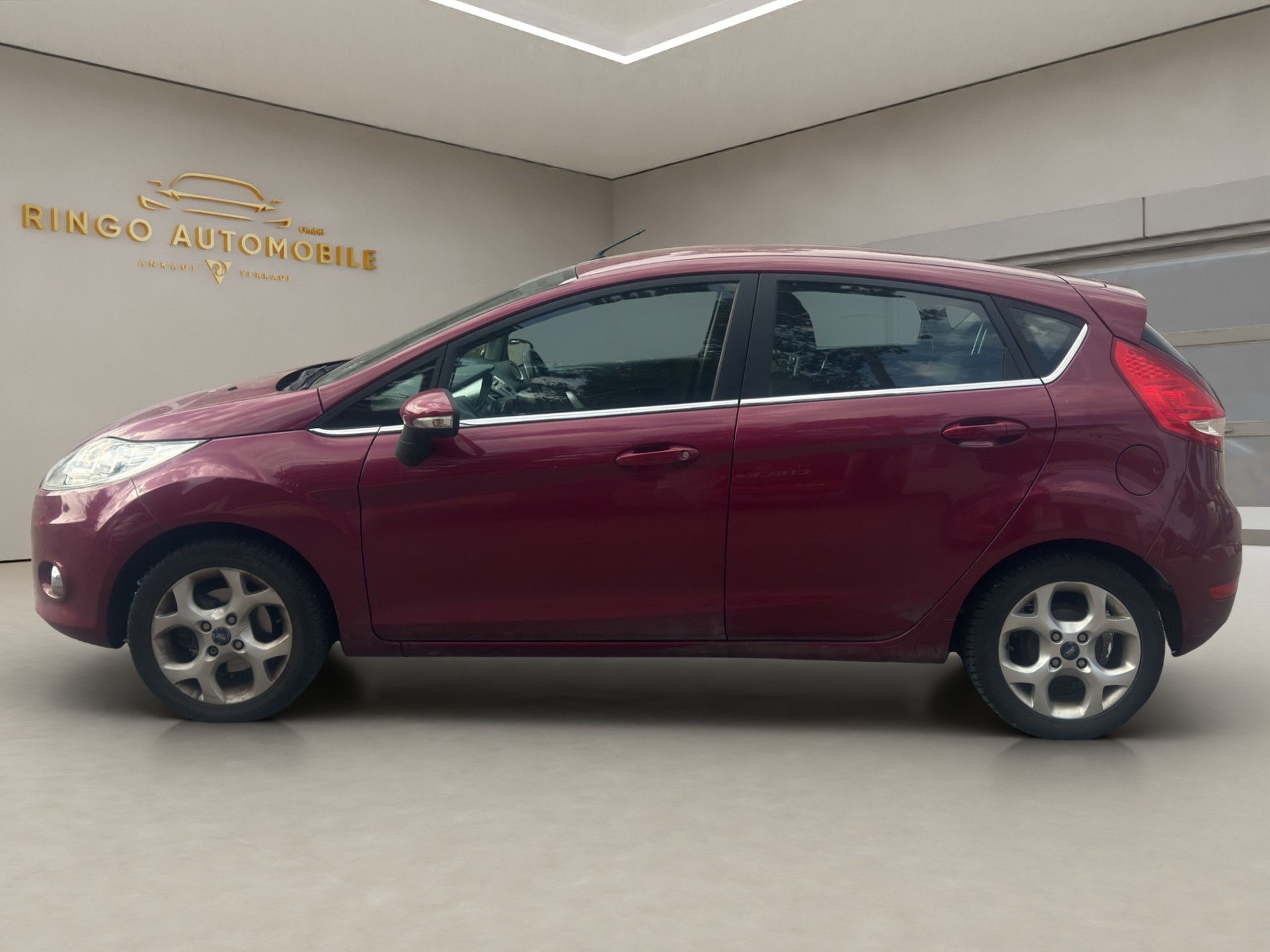 FORD Fiesta 1.4 16V Colourline-image-3