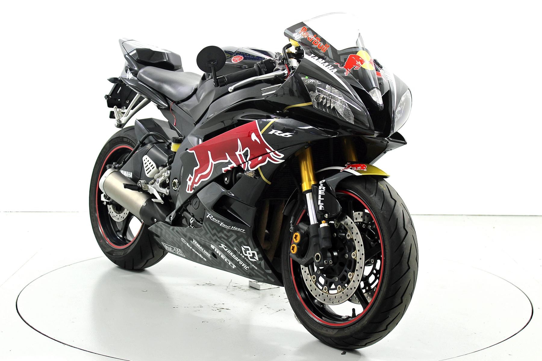 YAMAHA YZF-R6-showroom-element-1