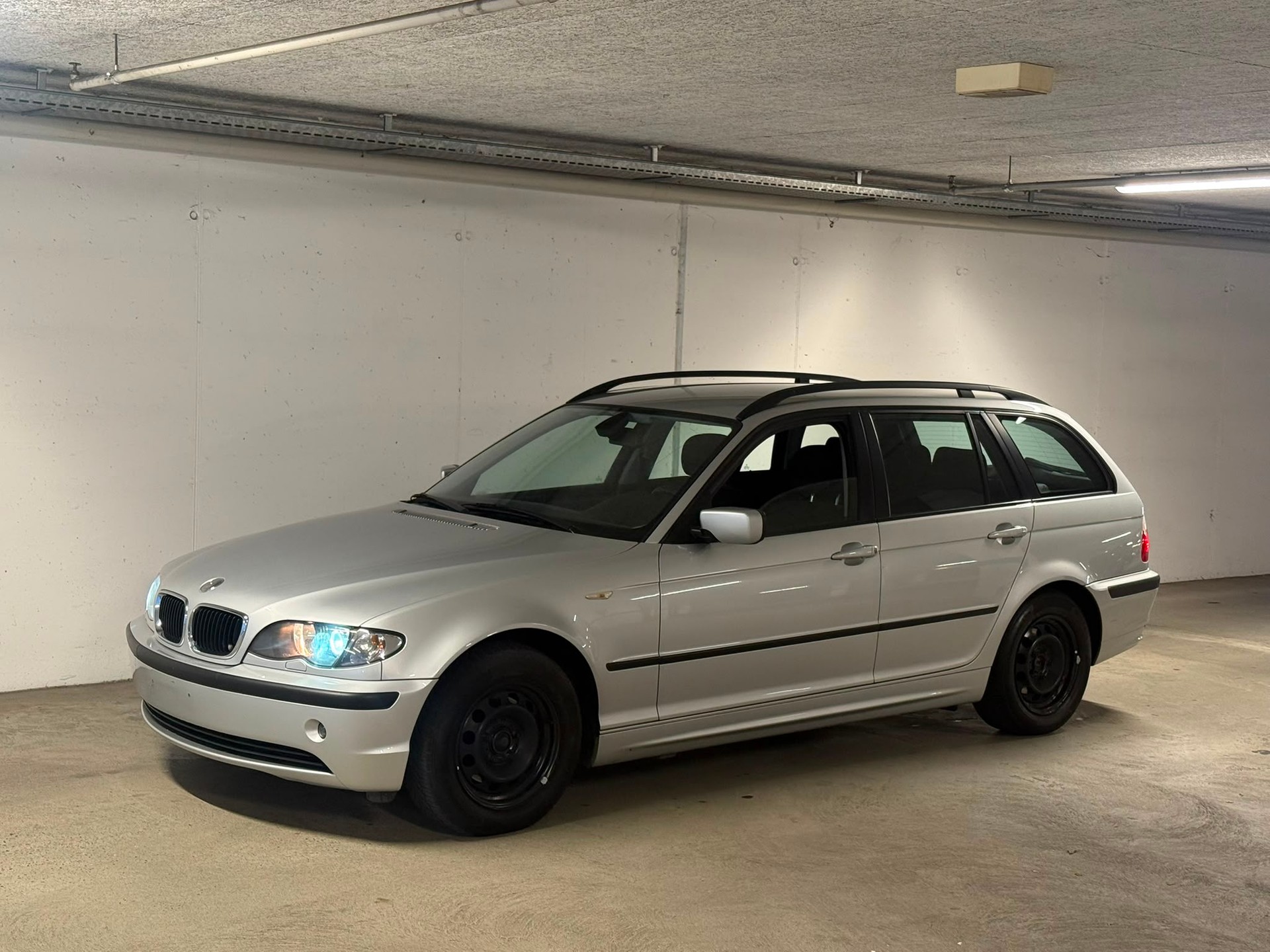 BMW 318i Touring Automatik // MFK NEU-image-7