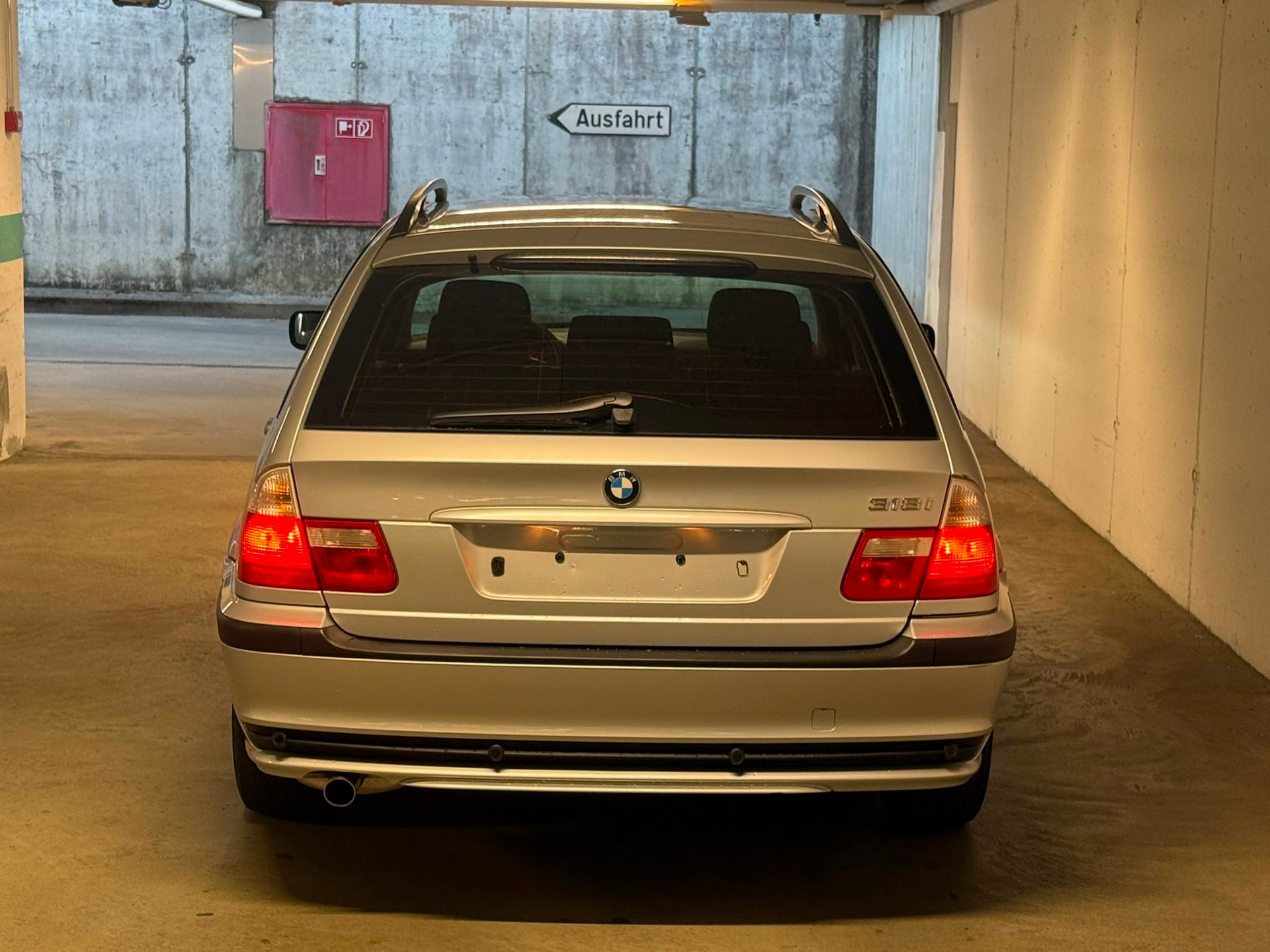 BMW 318i Touring Automatik // MFK NEU-image-5