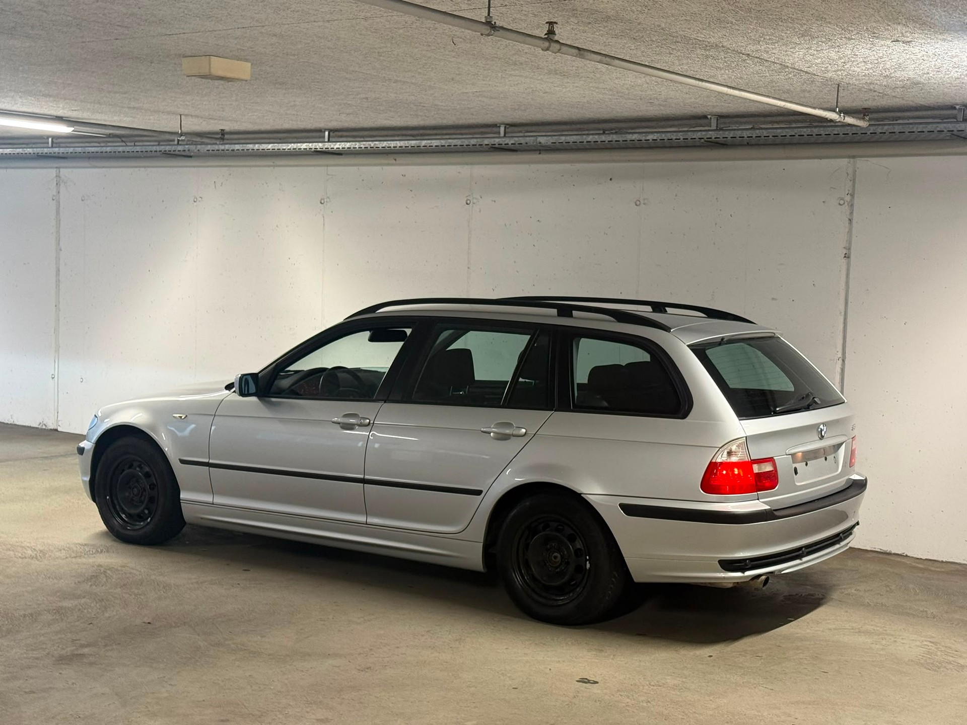 BMW 318i Touring Automatik // MFK NEU-image-3