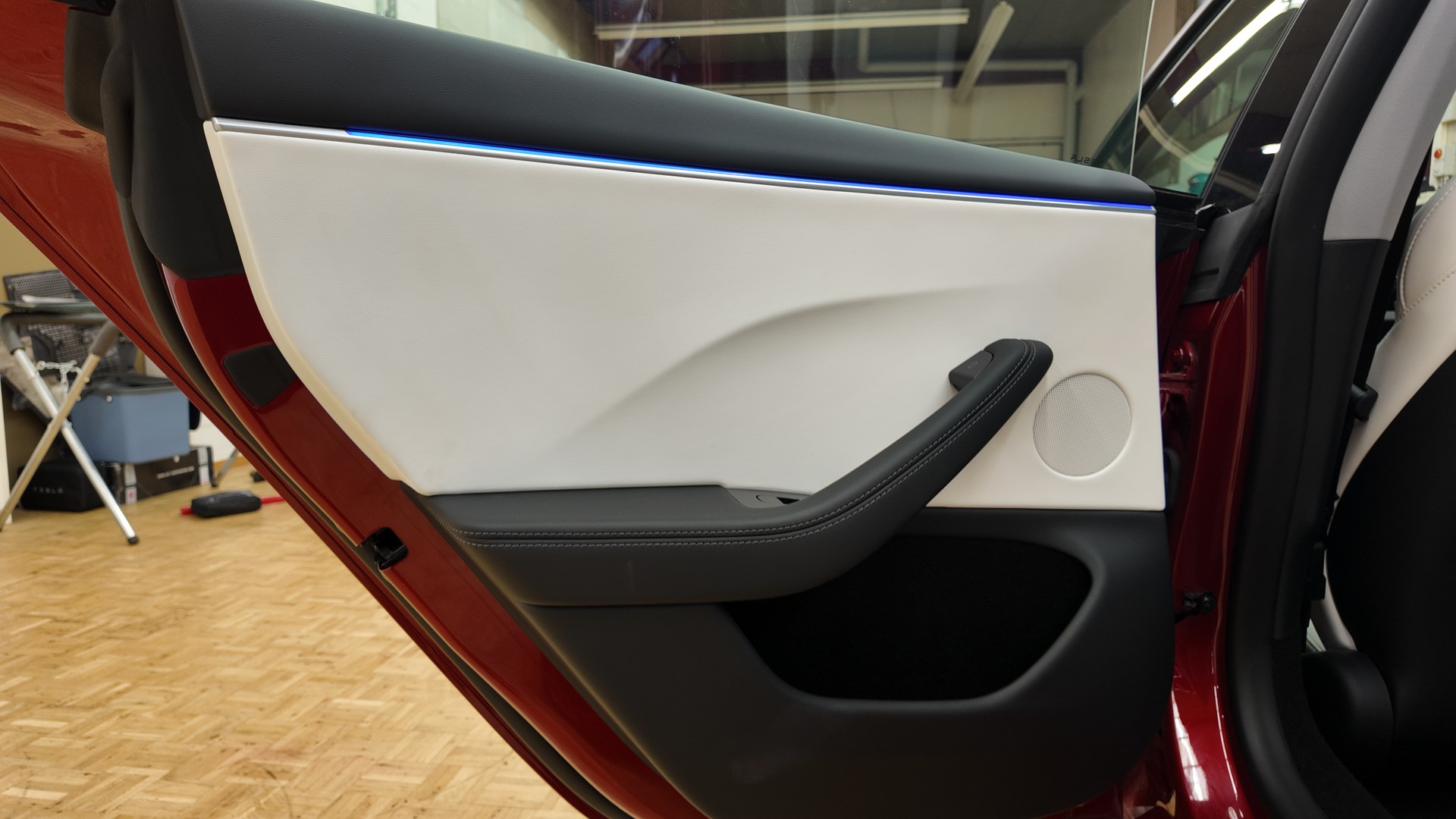 TESLA Model 3 Dual Motor Performance AWD-image-16