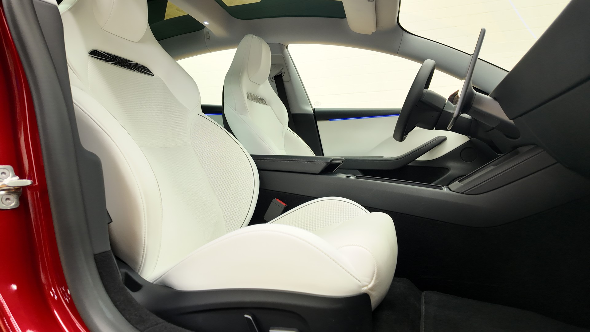 TESLA Model 3 Dual Motor Performance AWD-image-12