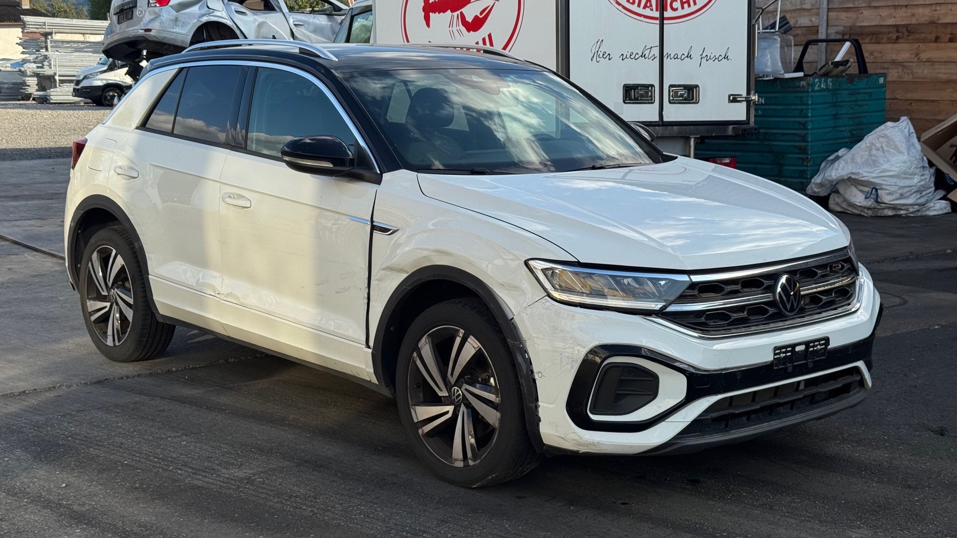 VW T-Roc 2.0 TSI R-Line DSG 4Motion-image-6