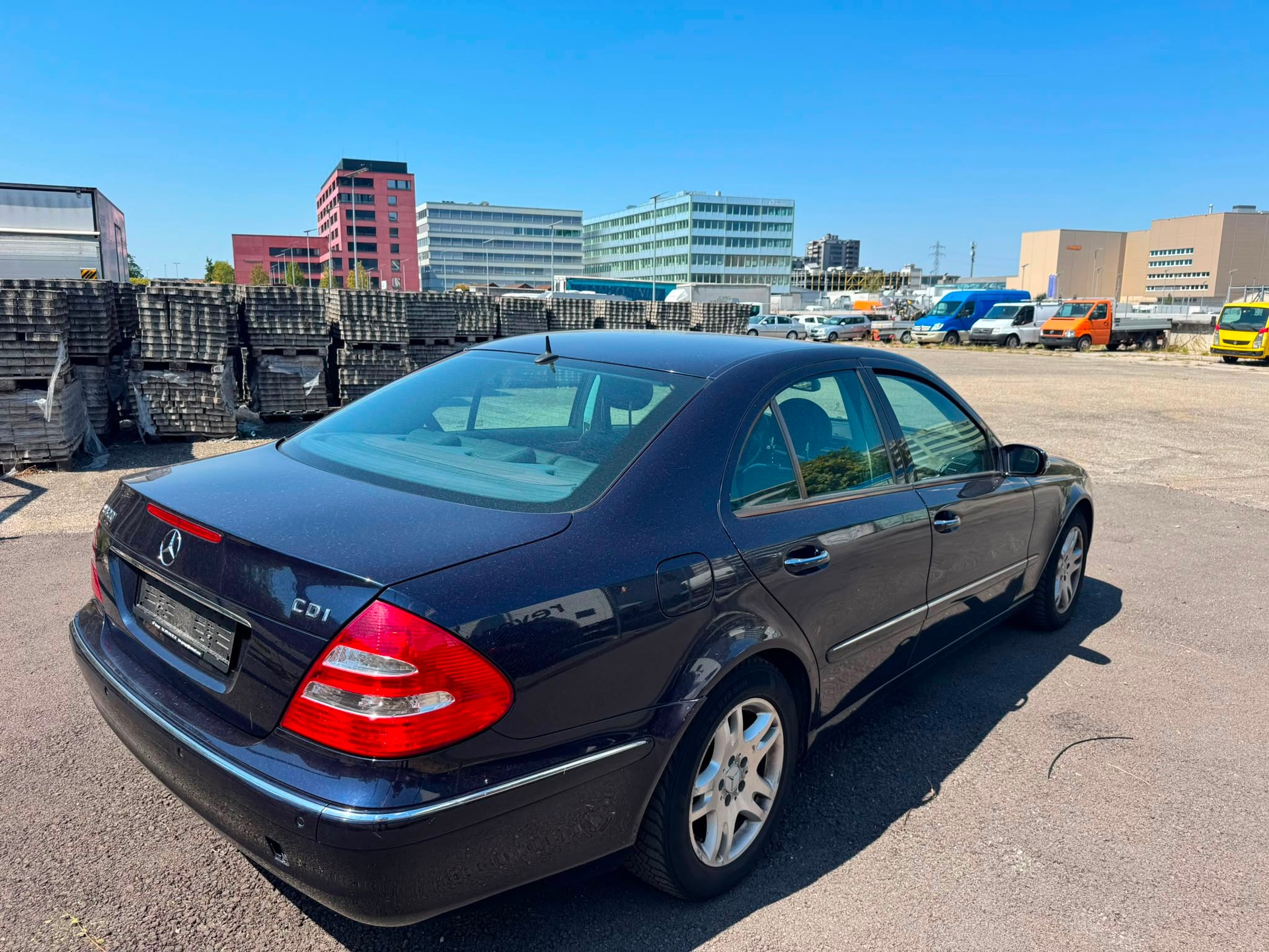 MERCEDES-BENZ E 320 CDI Elégance Automatic-image-4