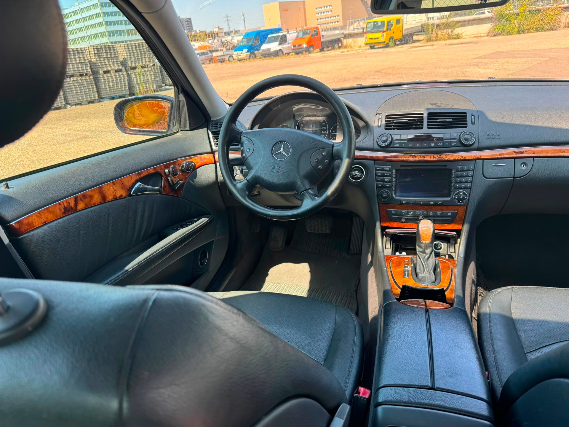 MERCEDES-BENZ E 320 CDI Elégance Automatic-image-8