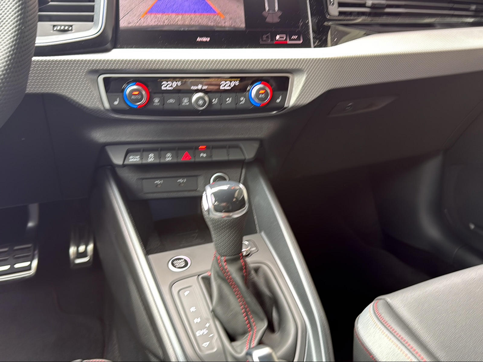 AUDI A1 Sportback 30 TFSI S Line Attraction S-tronic-image-11