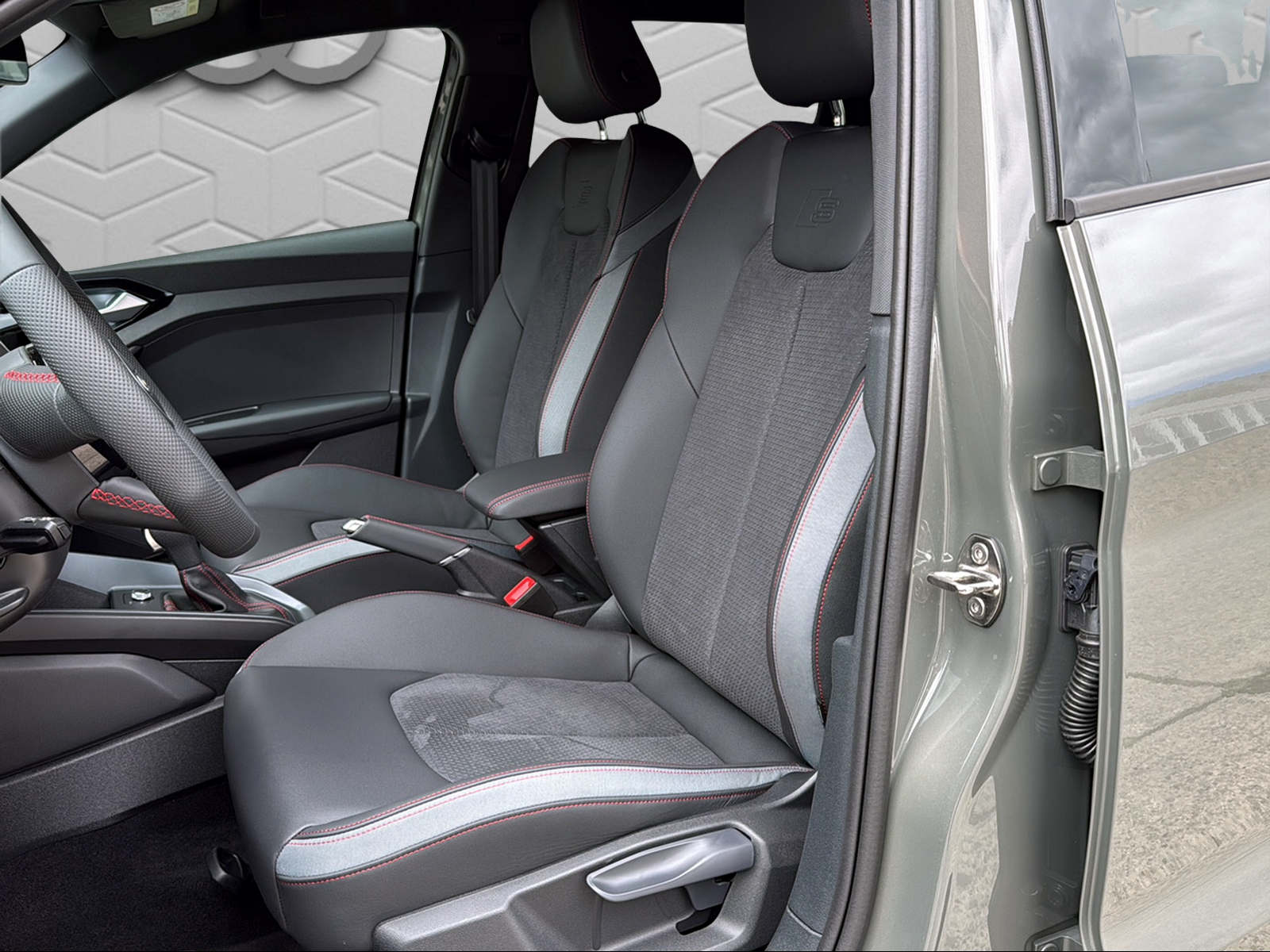 AUDI A1 Sportback 30 TFSI S Line Attraction S-tronic-image-6