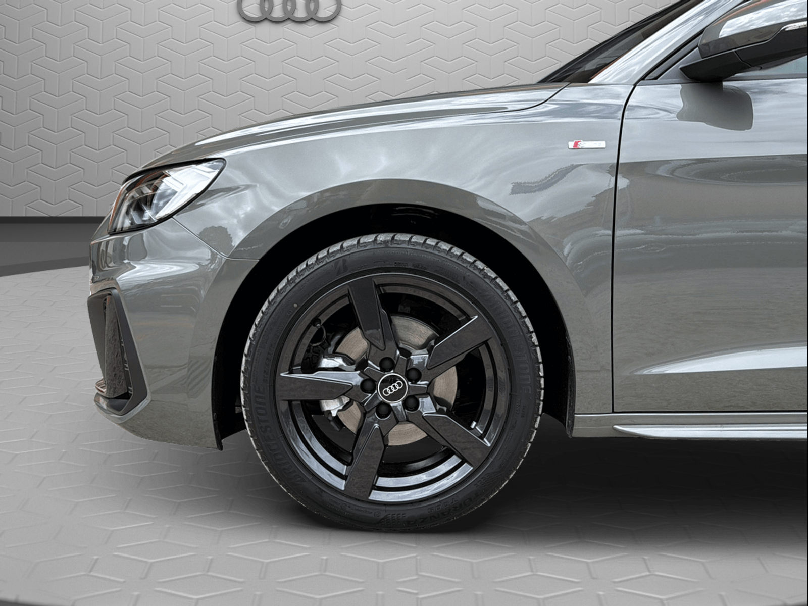 AUDI A1 Sportback 30 TFSI S Line Attraction S-tronic-image-5