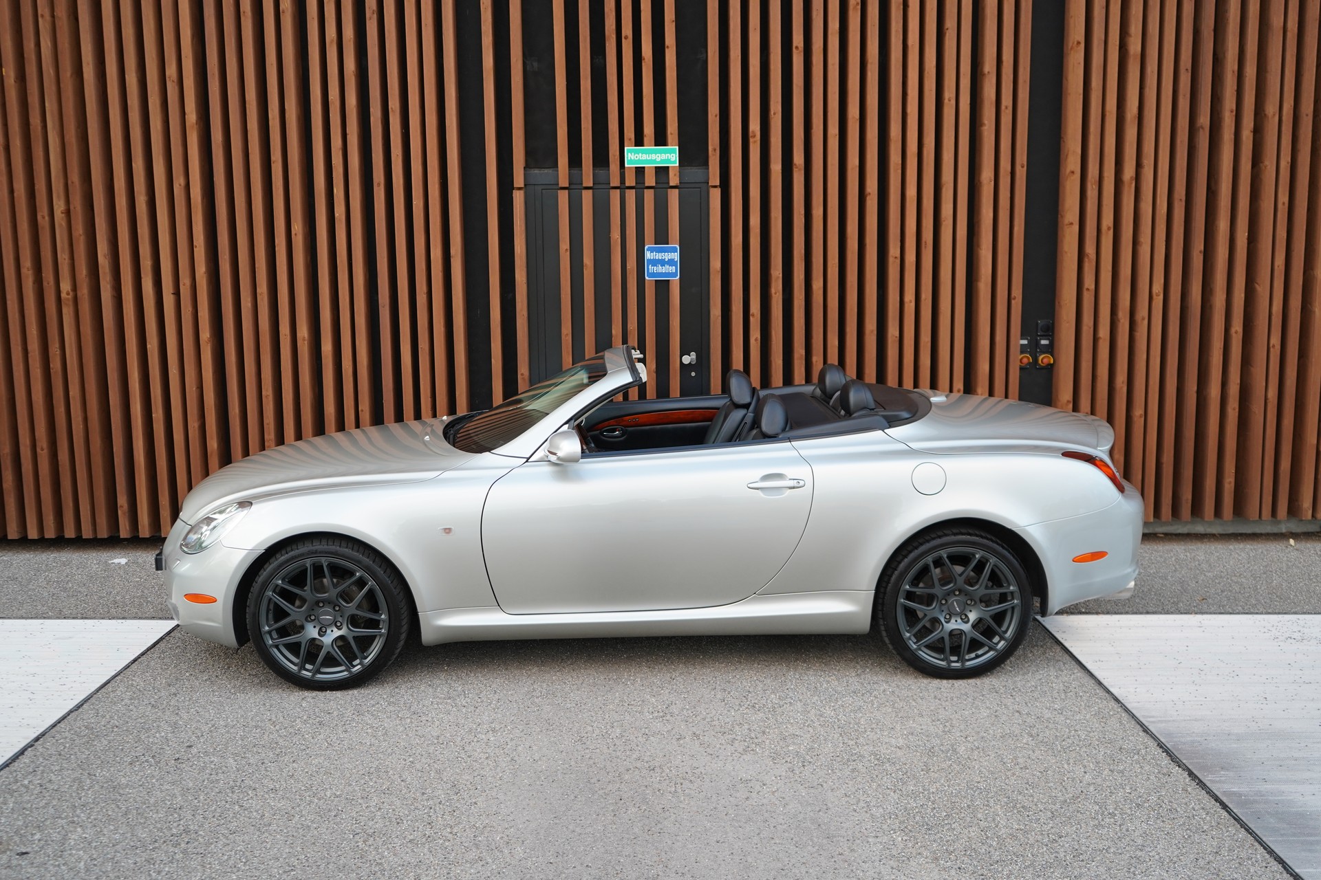 LEXUS SC 430 AUTOMATIC CABRIO l 286 PS-image-3