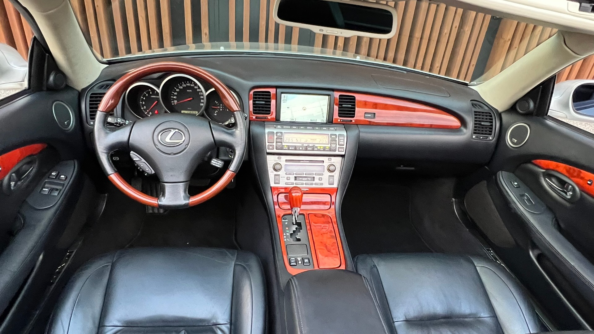 LEXUS SC 430 AUTOMATIC CABRIO l 286 PS-image-21