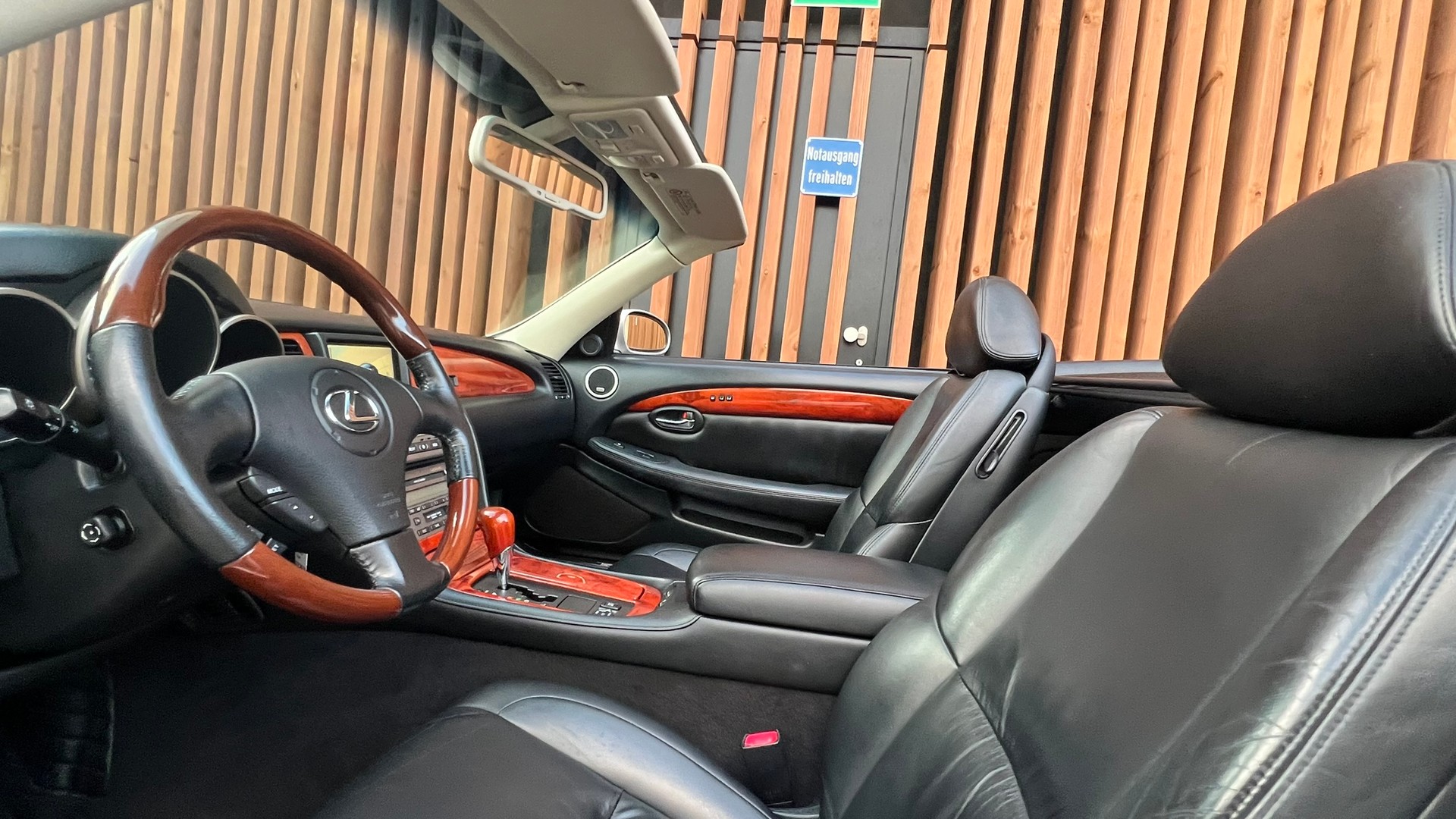 LEXUS SC 430 AUTOMATIC CABRIO l 286 PS-image-23