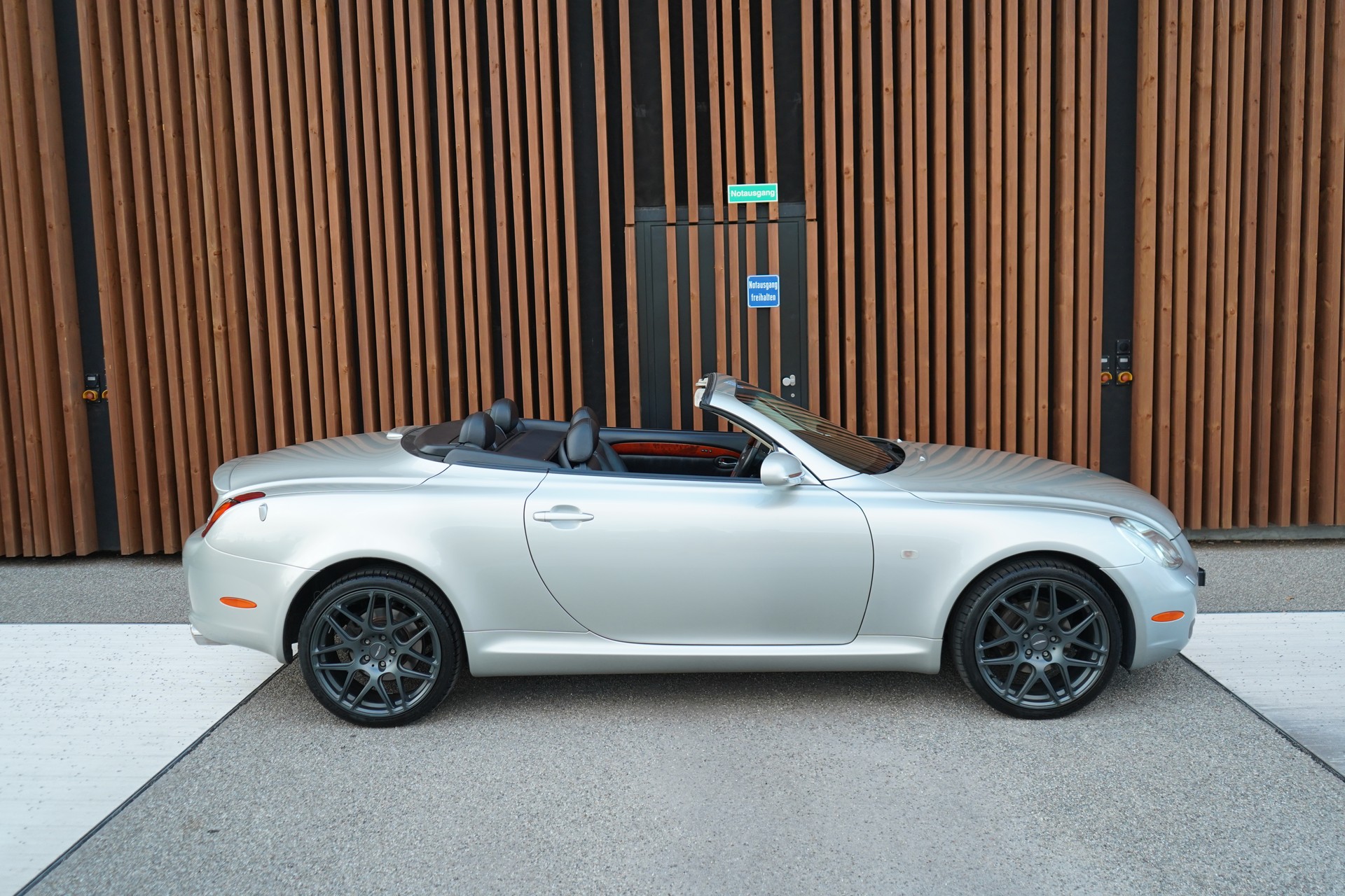 LEXUS SC 430 AUTOMATIC CABRIO l 286 PS-image-2