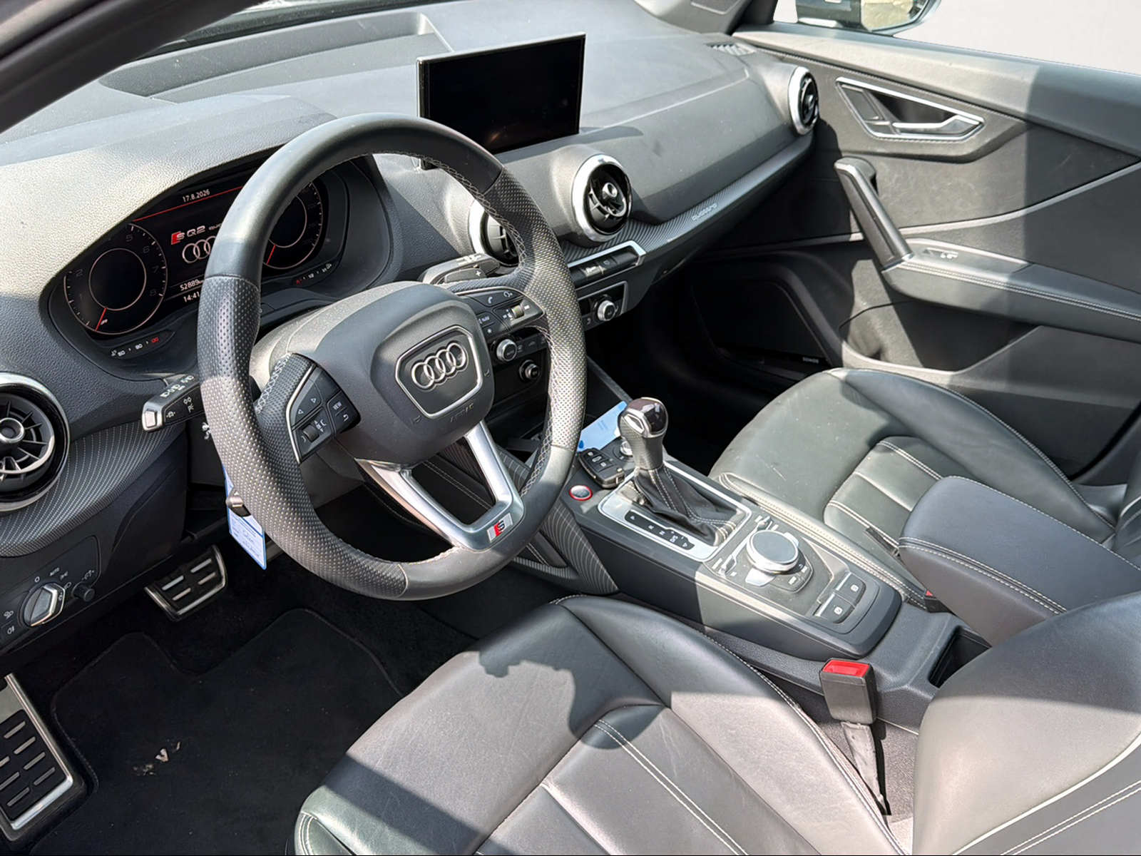 AUDI SQ2 TFSI quattro S-tronic-image-2