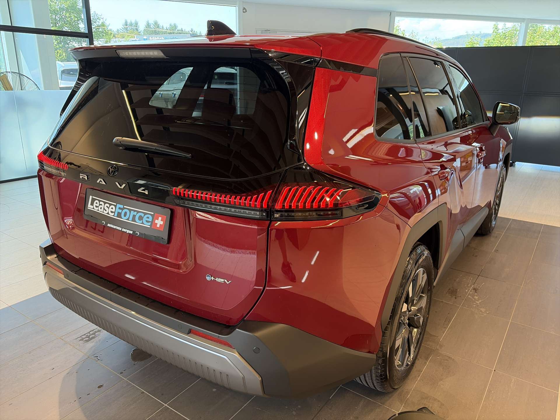 TOYOTA RAV-4 2.5 HSD Trend e-CVT AWD NEUES MODELL Automat-image-2