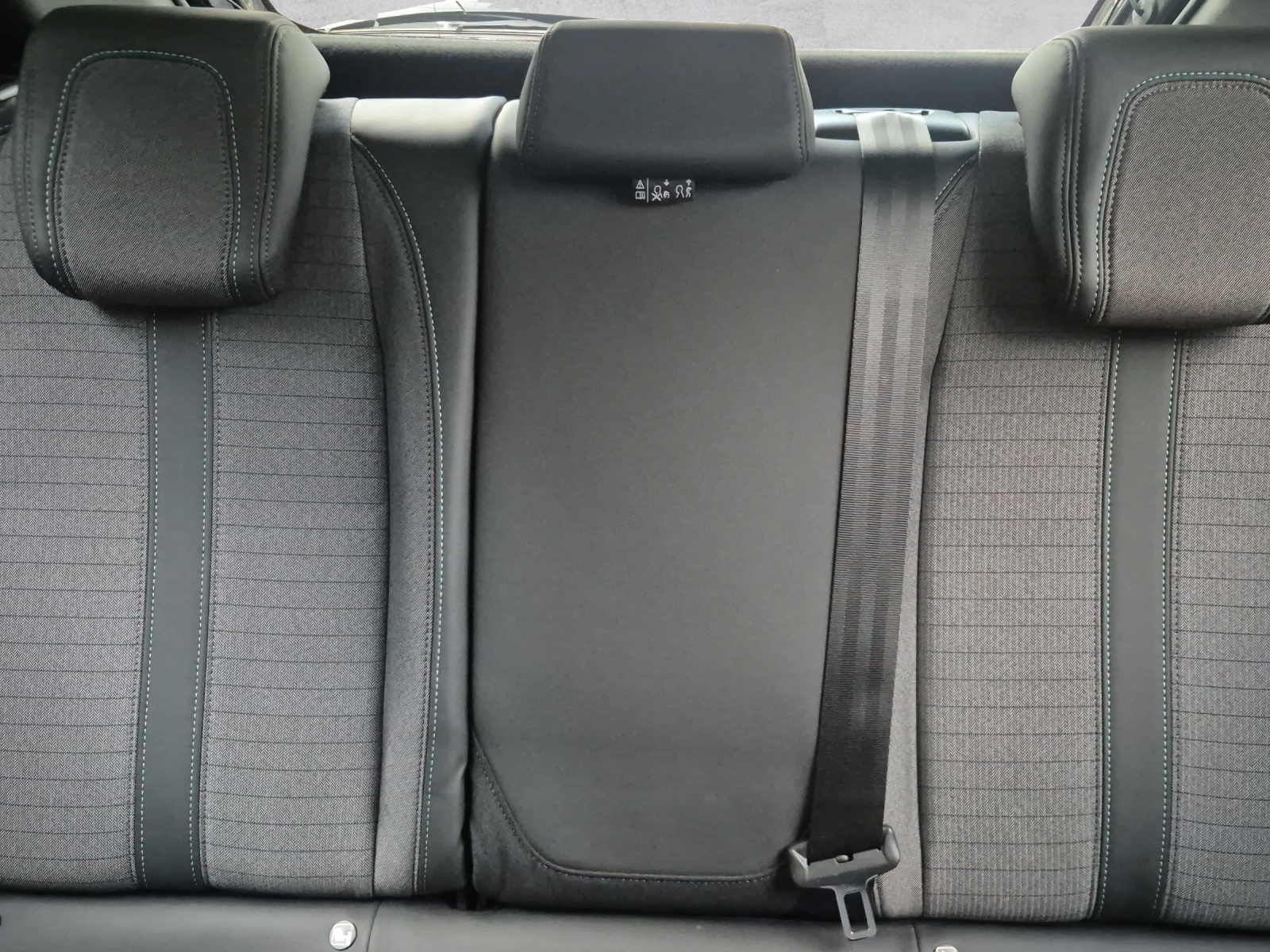 PEUGEOT 208 1.5 BlueHDi Active-image-11