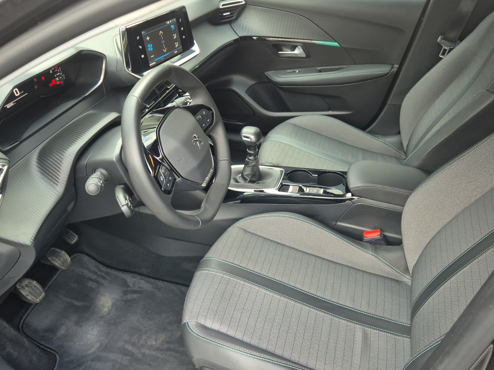 PEUGEOT 208 1.5 BlueHDi Active-image-14