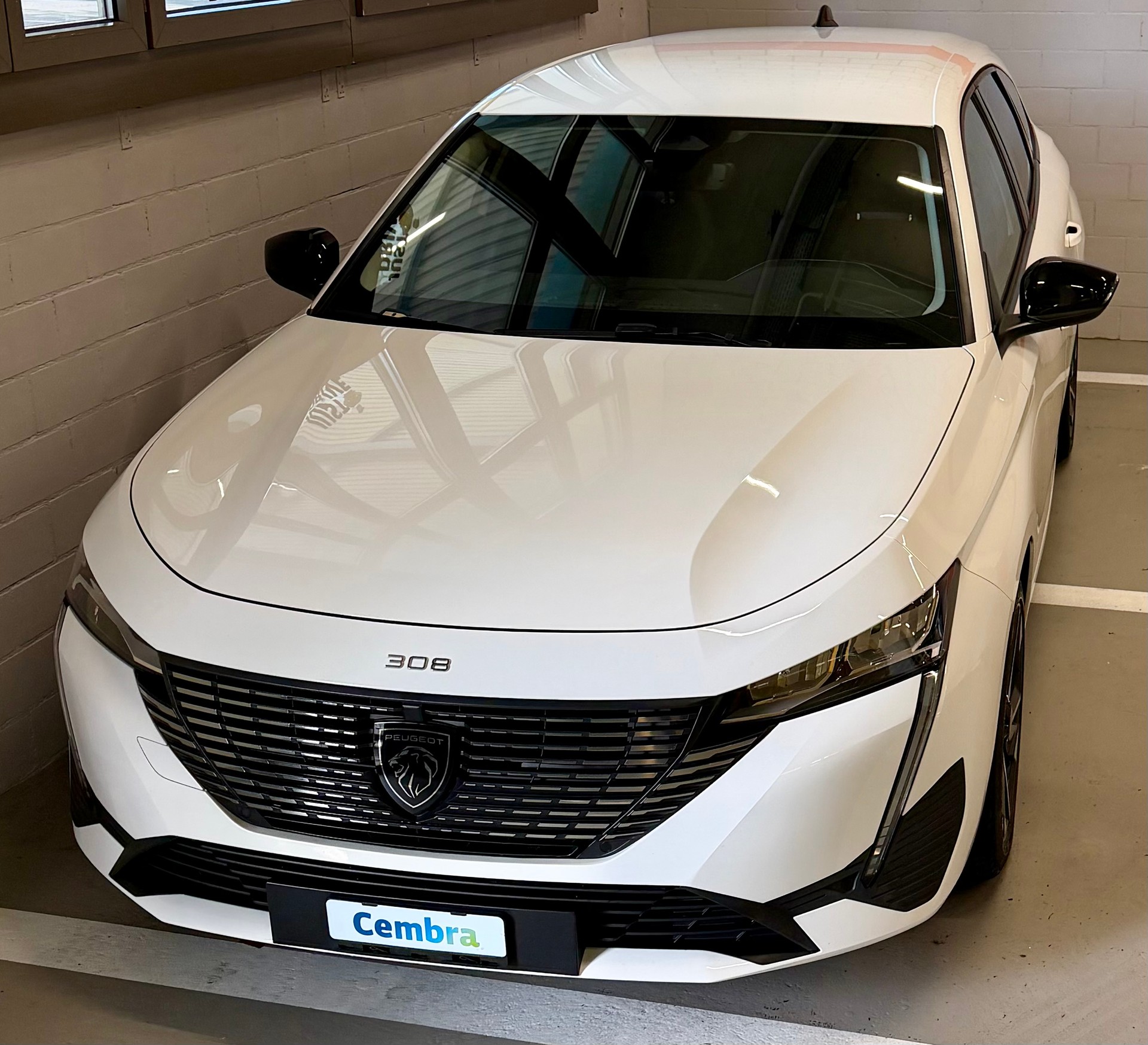 PEUGEOT 308 SW 1.5 BlueHDI Allure EAT8-image-1