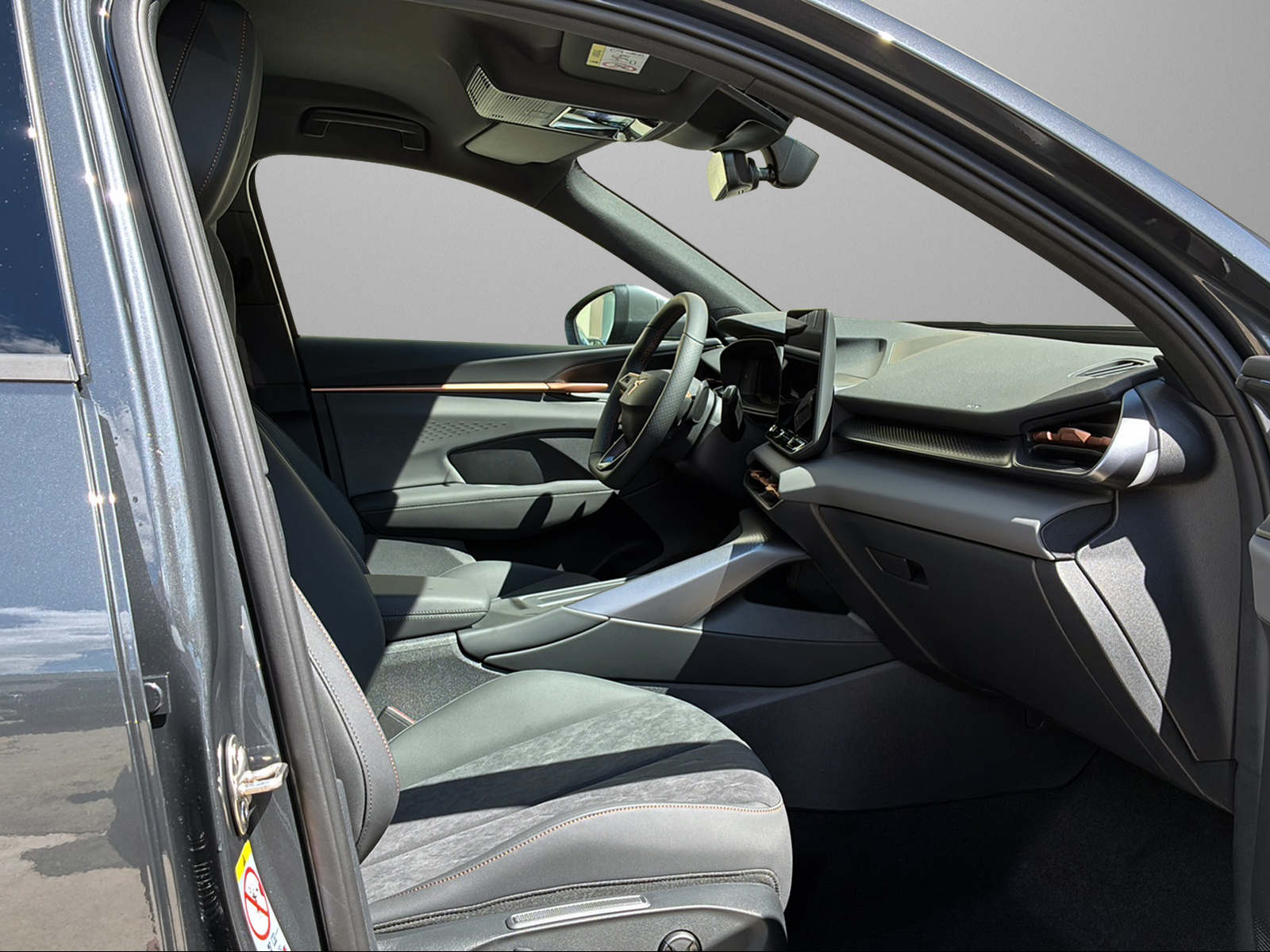 CUPRA Terramar 1.5 eTSI DSG-image-10