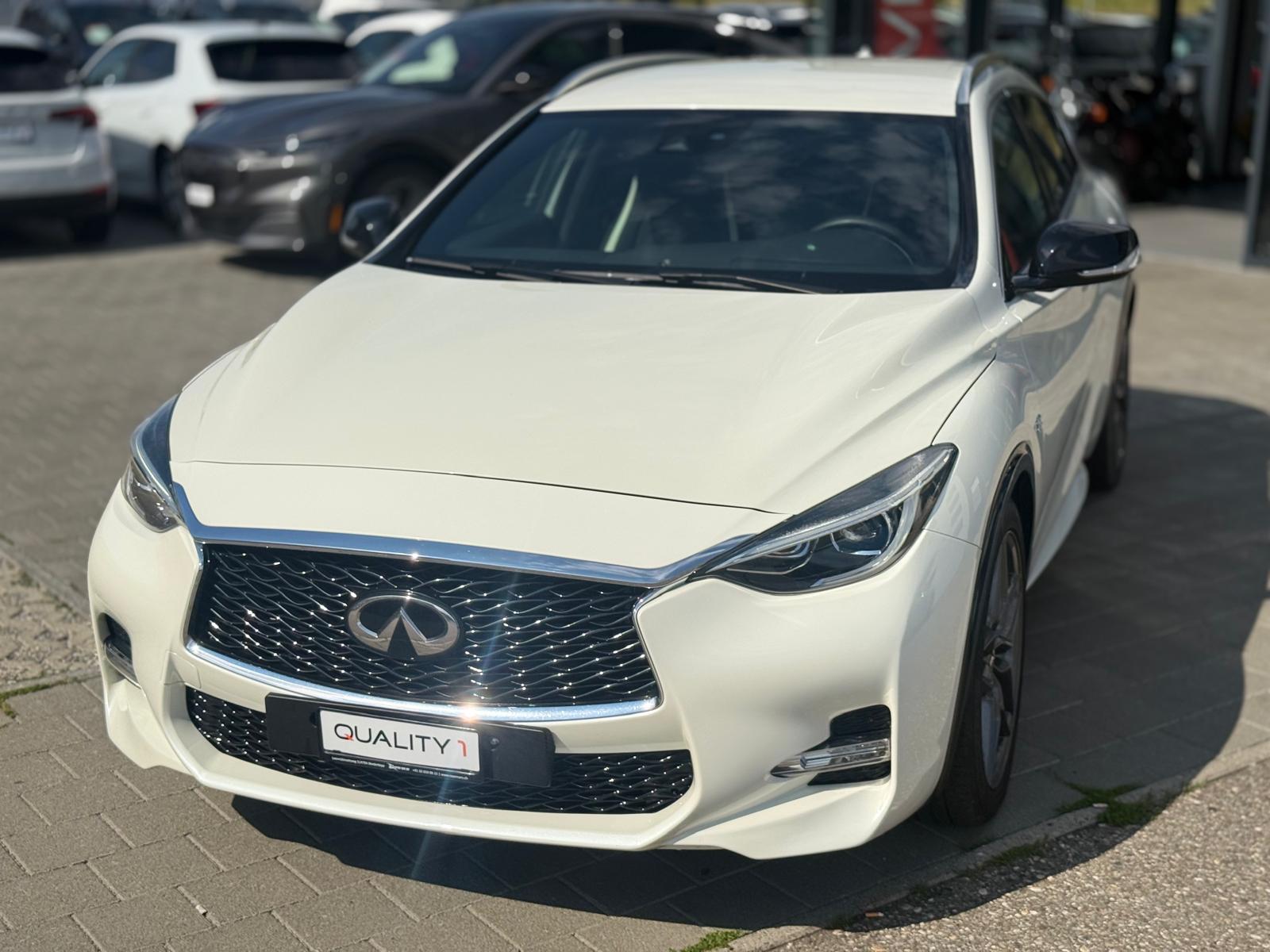 INFINITI Q30 2.0t Sport AWD DCT-image-10