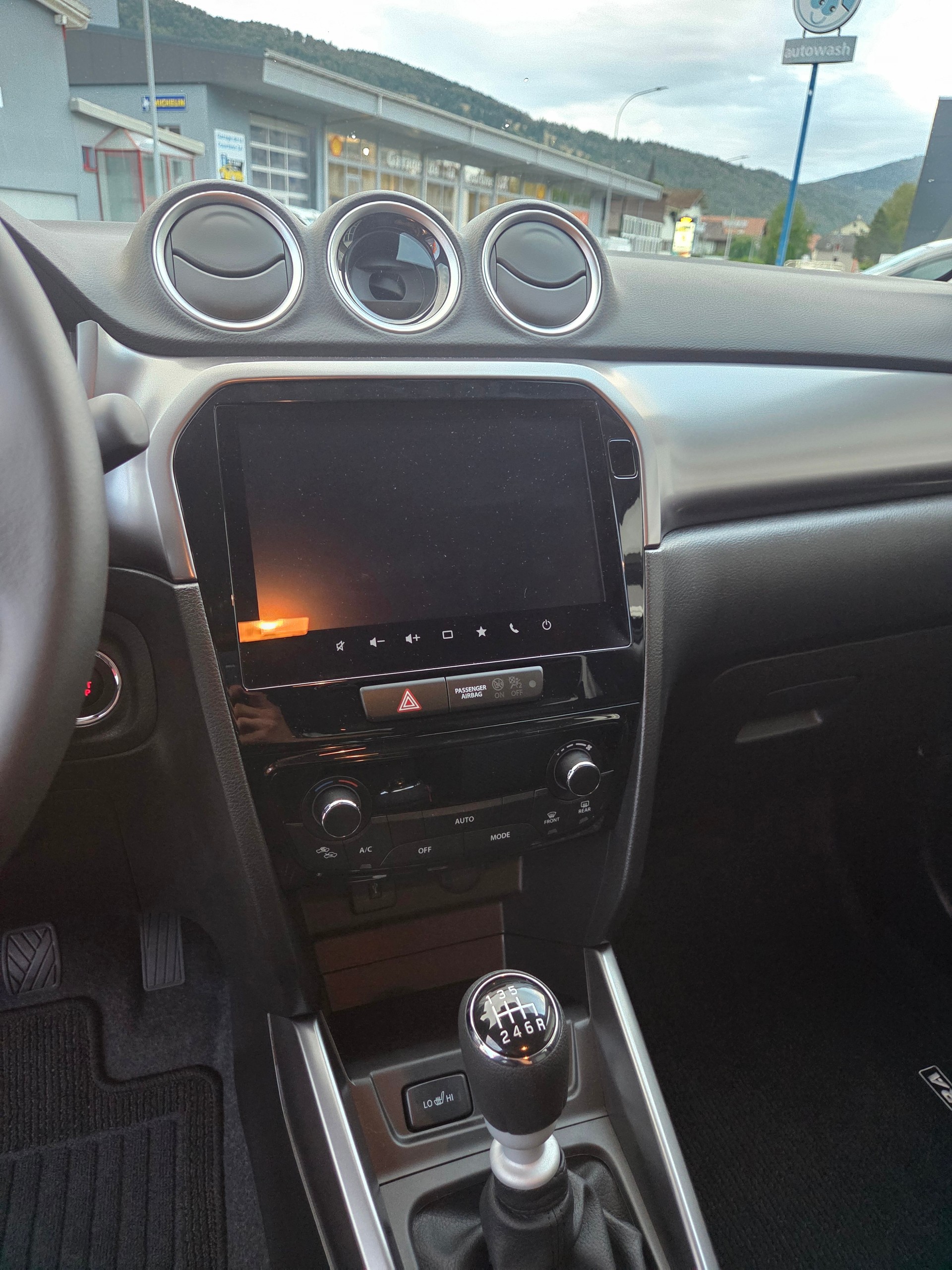 SUZUKI Vitara 1.4 Boosterjet Compact + 4x4 Hybrid-image-7