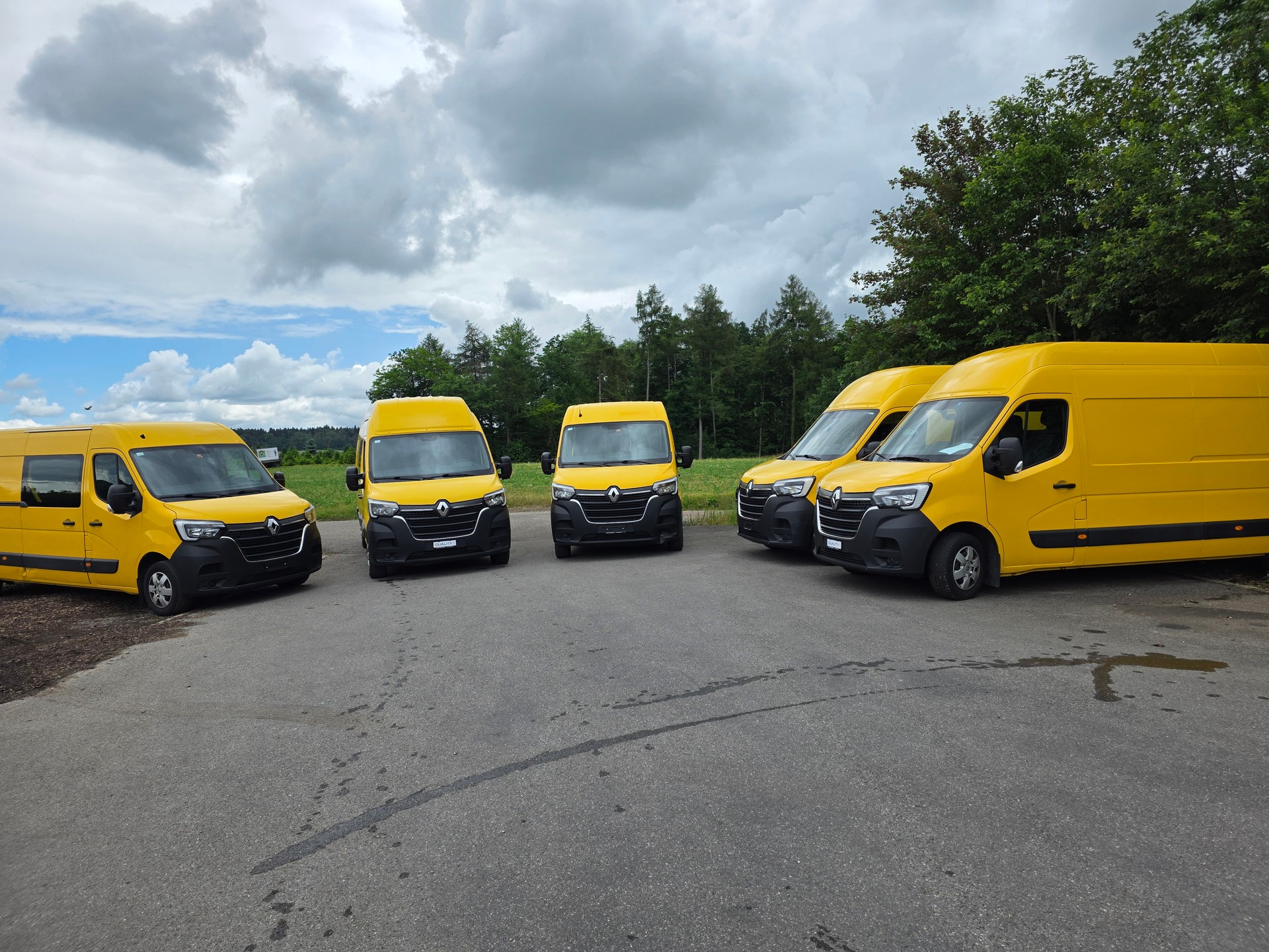 RENAULT Master T35 2.3dCi 135 L3H2-image-13