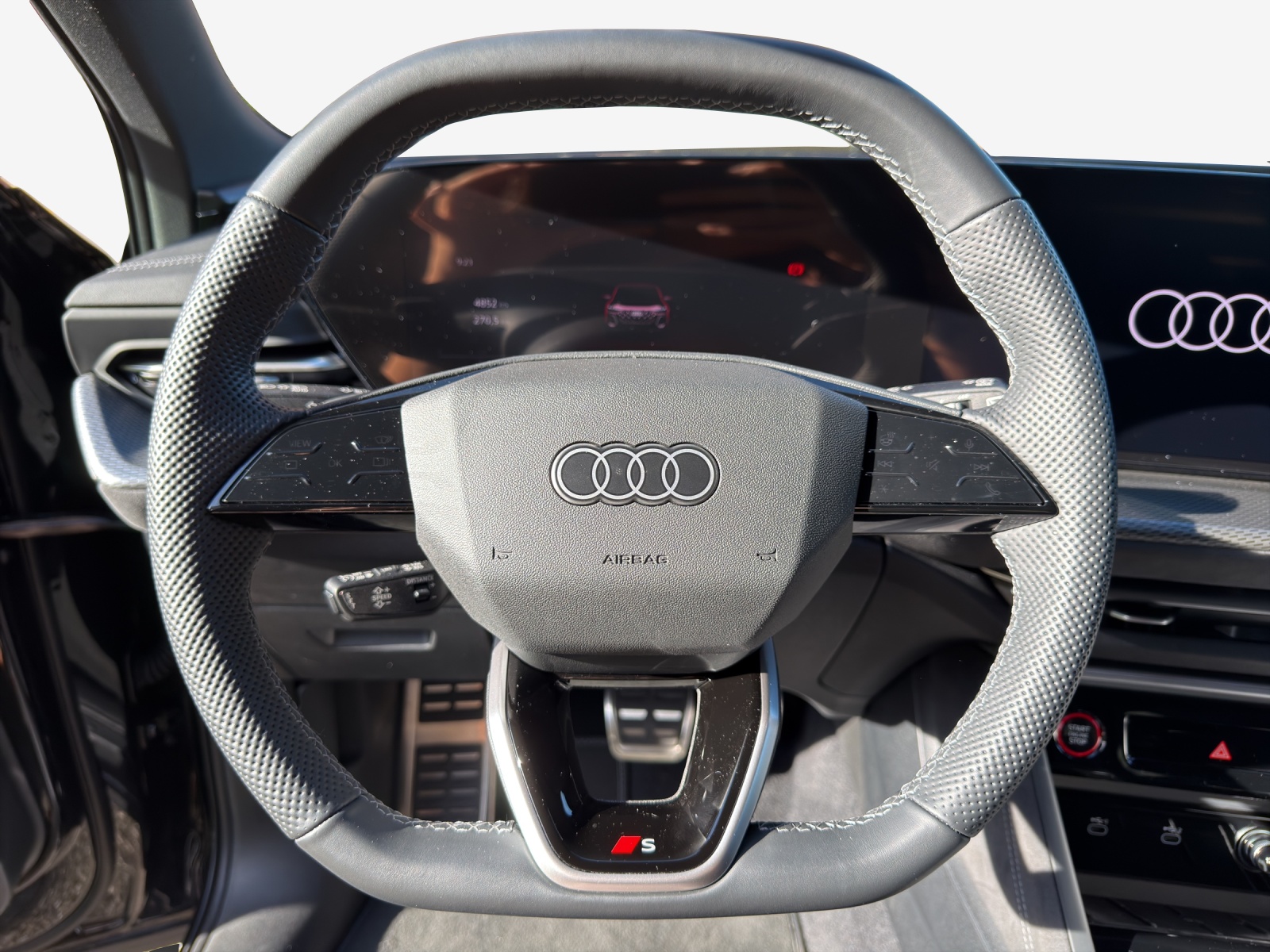 AUDI SQ5 TFSI quattro S-tronic-image-9