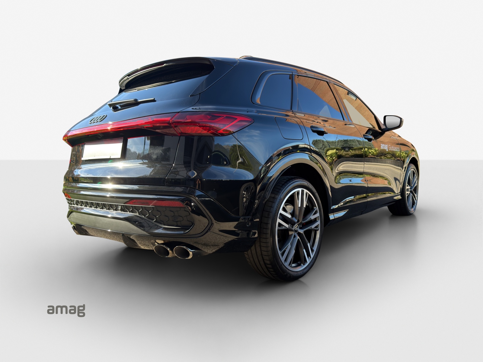 AUDI SQ5 TFSI quattro S-tronic-image-4