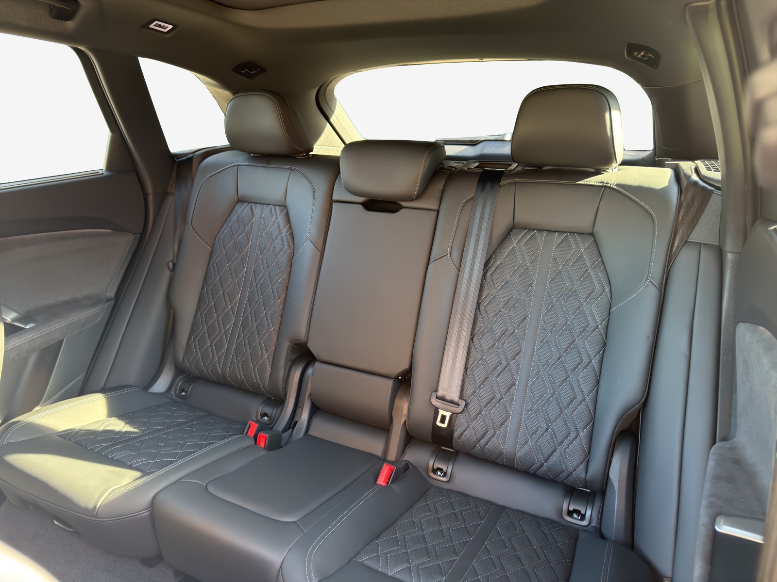 AUDI SQ5 TFSI quattro S-tronic-image-11