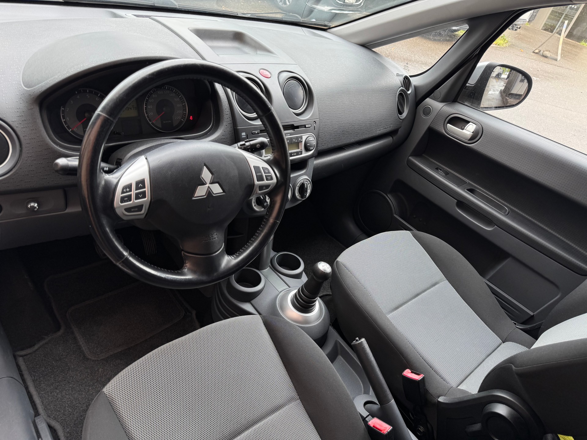 MITSUBISHI COLT 1.3 16V *AUTOMATIK*-image-5