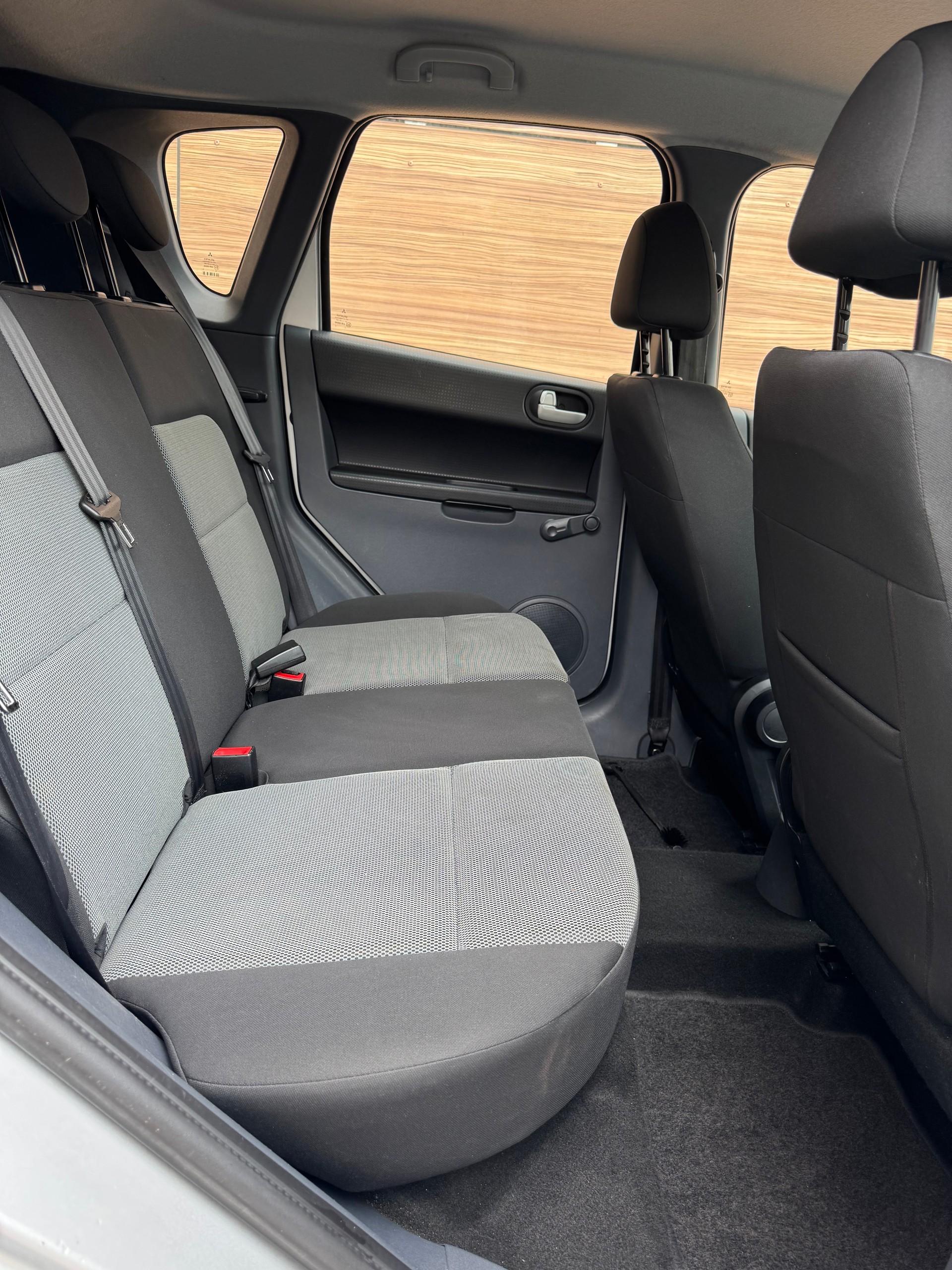 MITSUBISHI COLT 1.3 16V *AUTOMATIK*-image-8