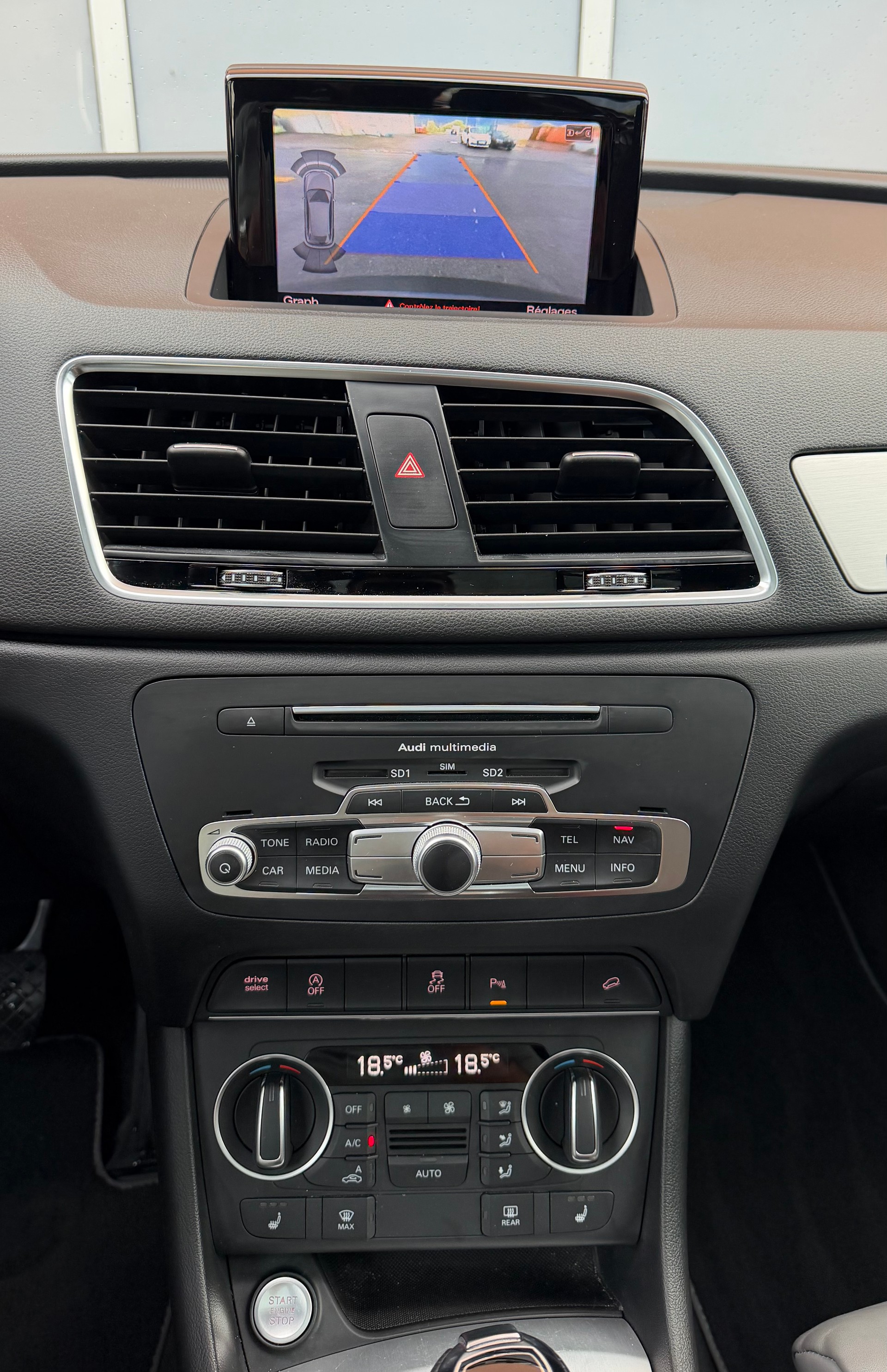 AUDI Q3 2.0 TFSI S-Line quattro S-tronic-image-11