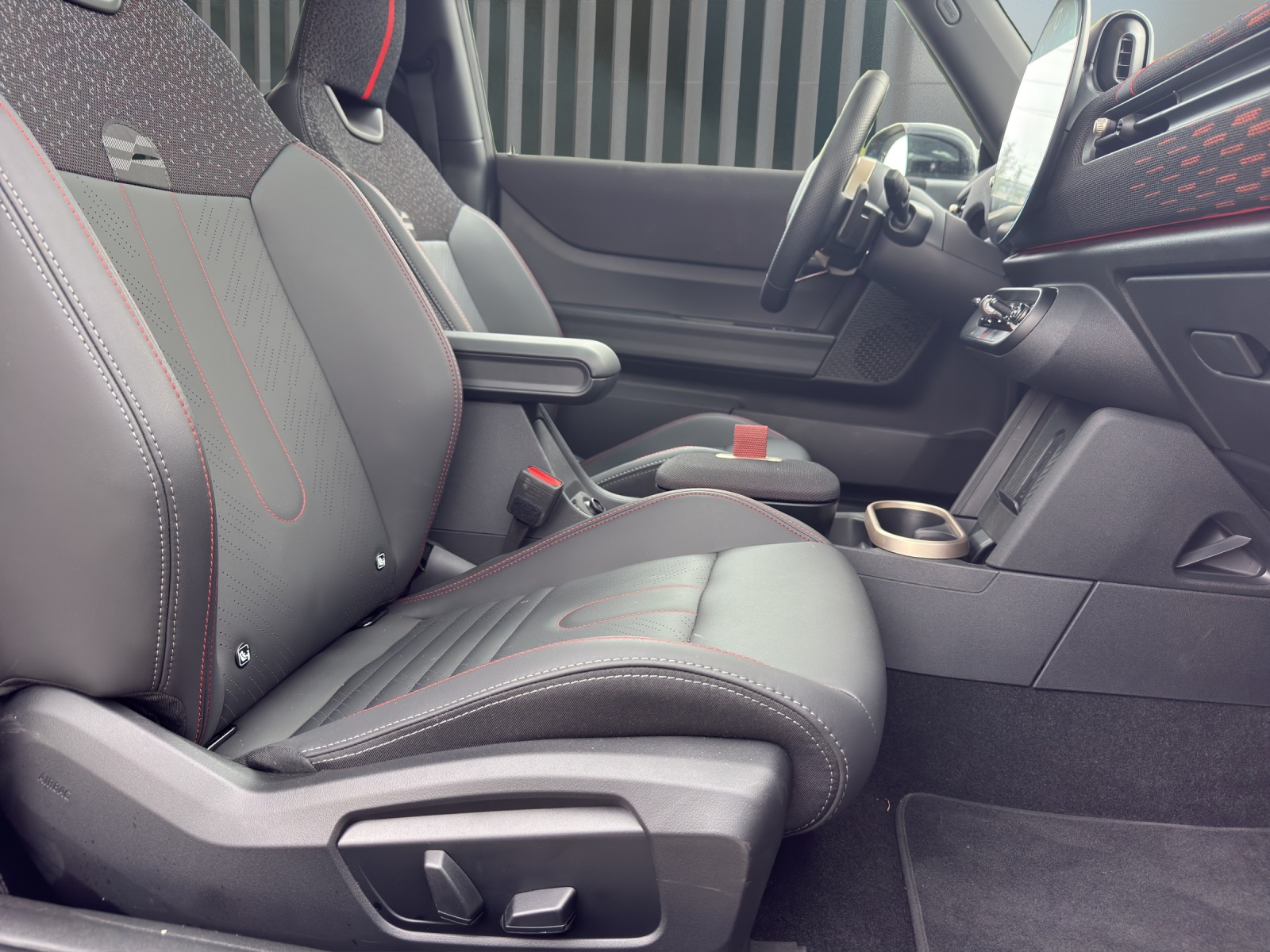 MINI F66 2.0i John Cooper Works Paket XL-image-17