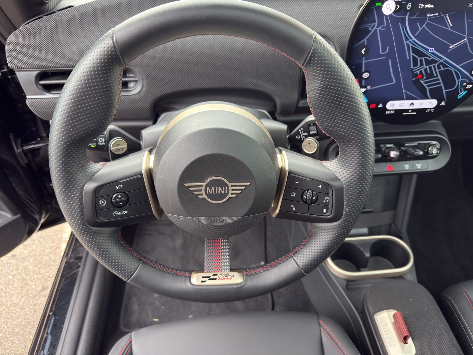 MINI F66 2.0i John Cooper Works Paket XL-image-10