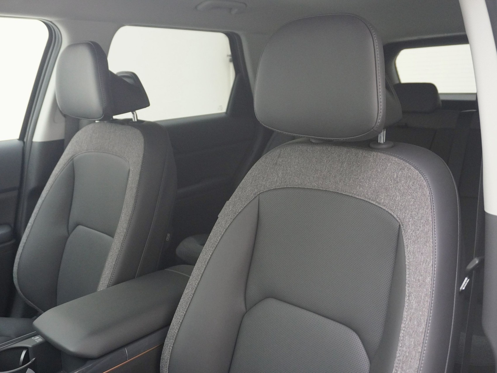 KIA EV5 81 kWh Earth-image-11