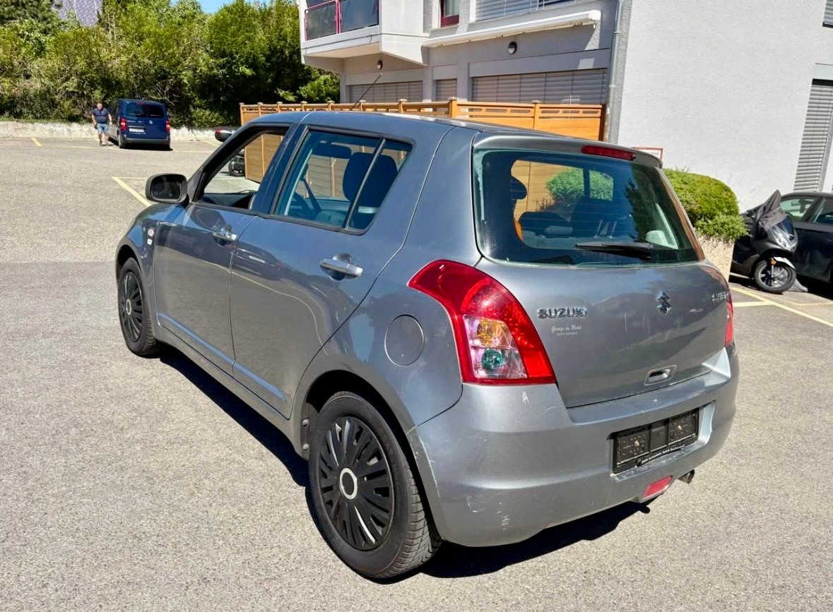 SUZUKI Swift 1.5i 16V VVT GL Top-image-3