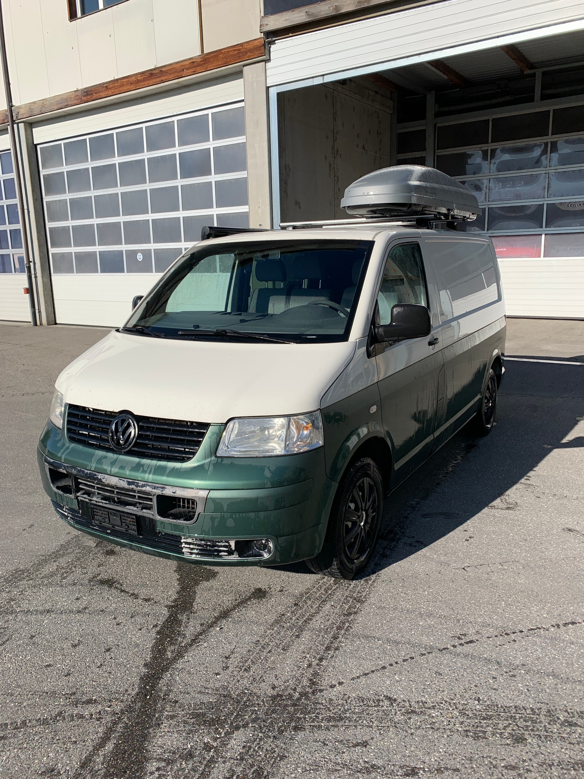 VW T5 1.9 TDI CAMPER-image-0