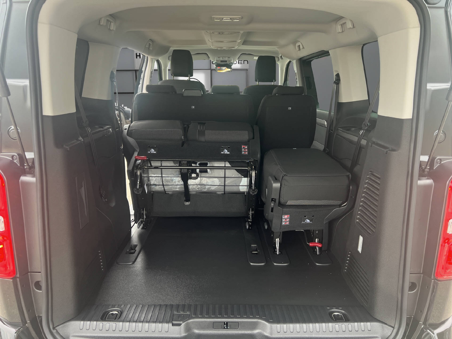 CITROEN Spacetourer M 2.0 BlueHDi 180 You S/S-image-14