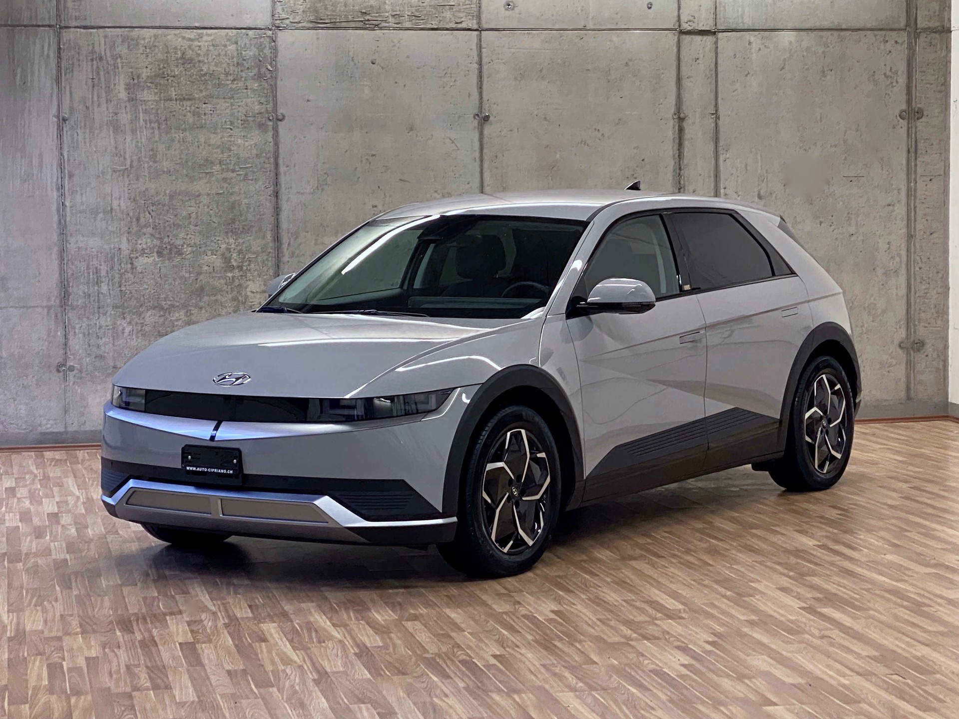 HYUNDAI Ioniq 5 77kWh*Swiss*Amplia*4WD*Wärmepumpe*-image-0