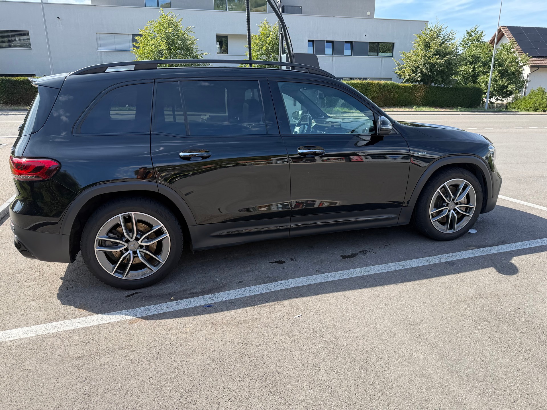 MERCEDES-BENZ GLB 35 AMG 4matic-image-1