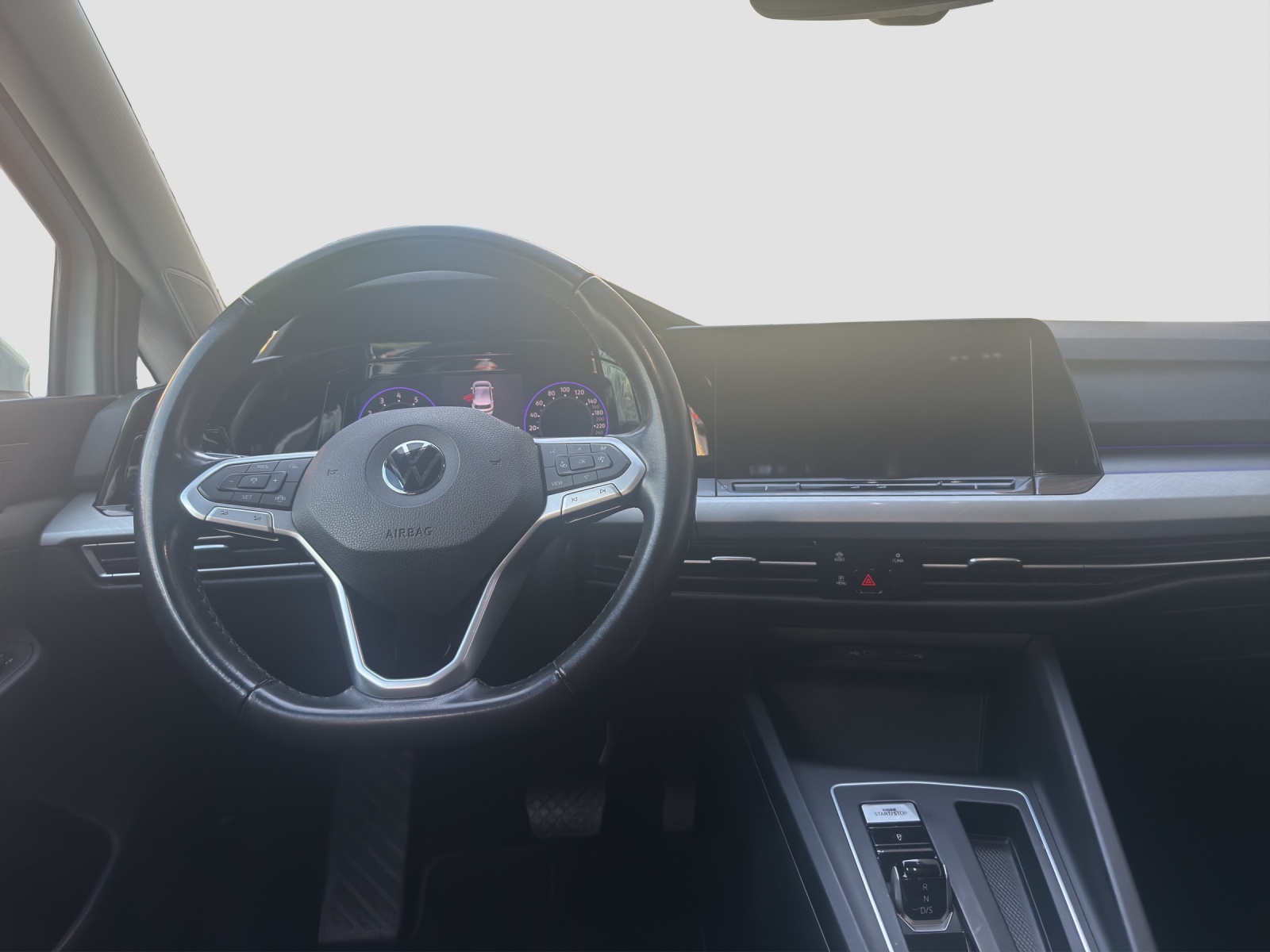 VW Golf 1.0 eTSI mHEV ACTLife DSG-image-3
