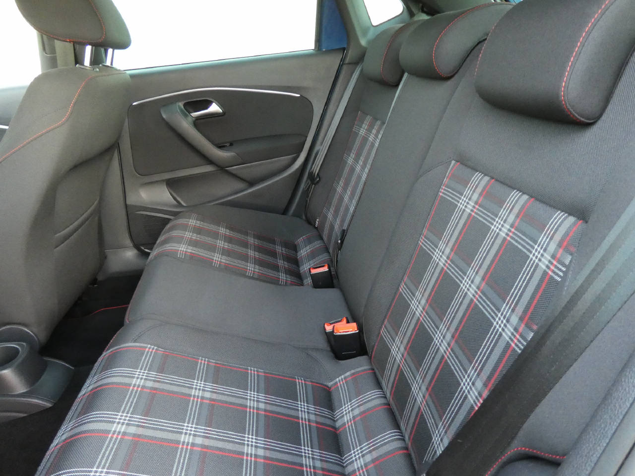VW Polo 1.8 TSI GTI-image-10