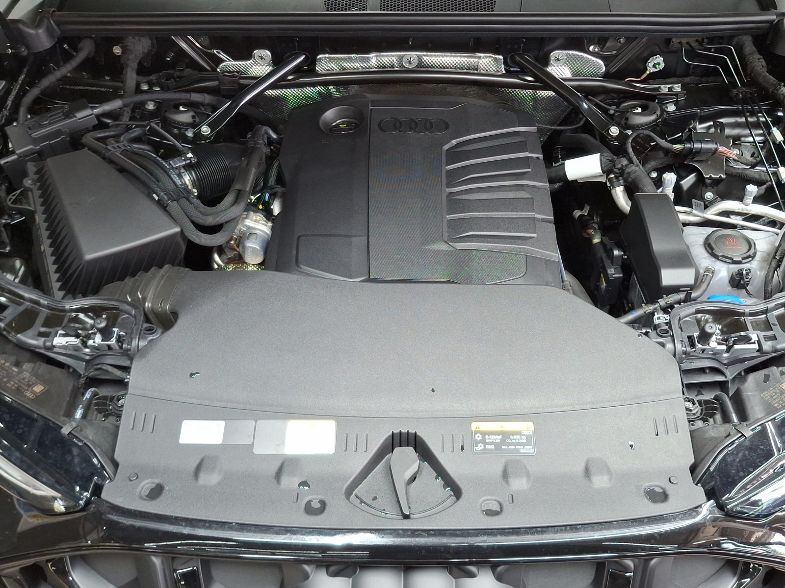 AUDI Q5 TDI quattro 150 kW S-tronic-image-13