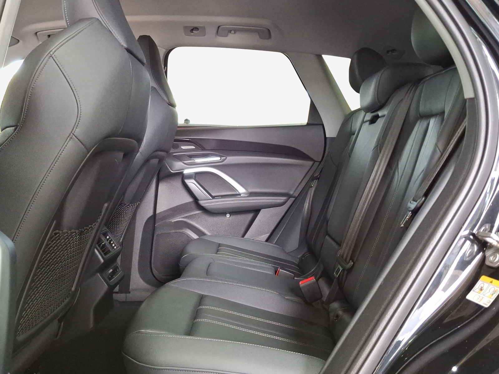 AUDI Q5 TDI quattro 150 kW S-tronic-image-11