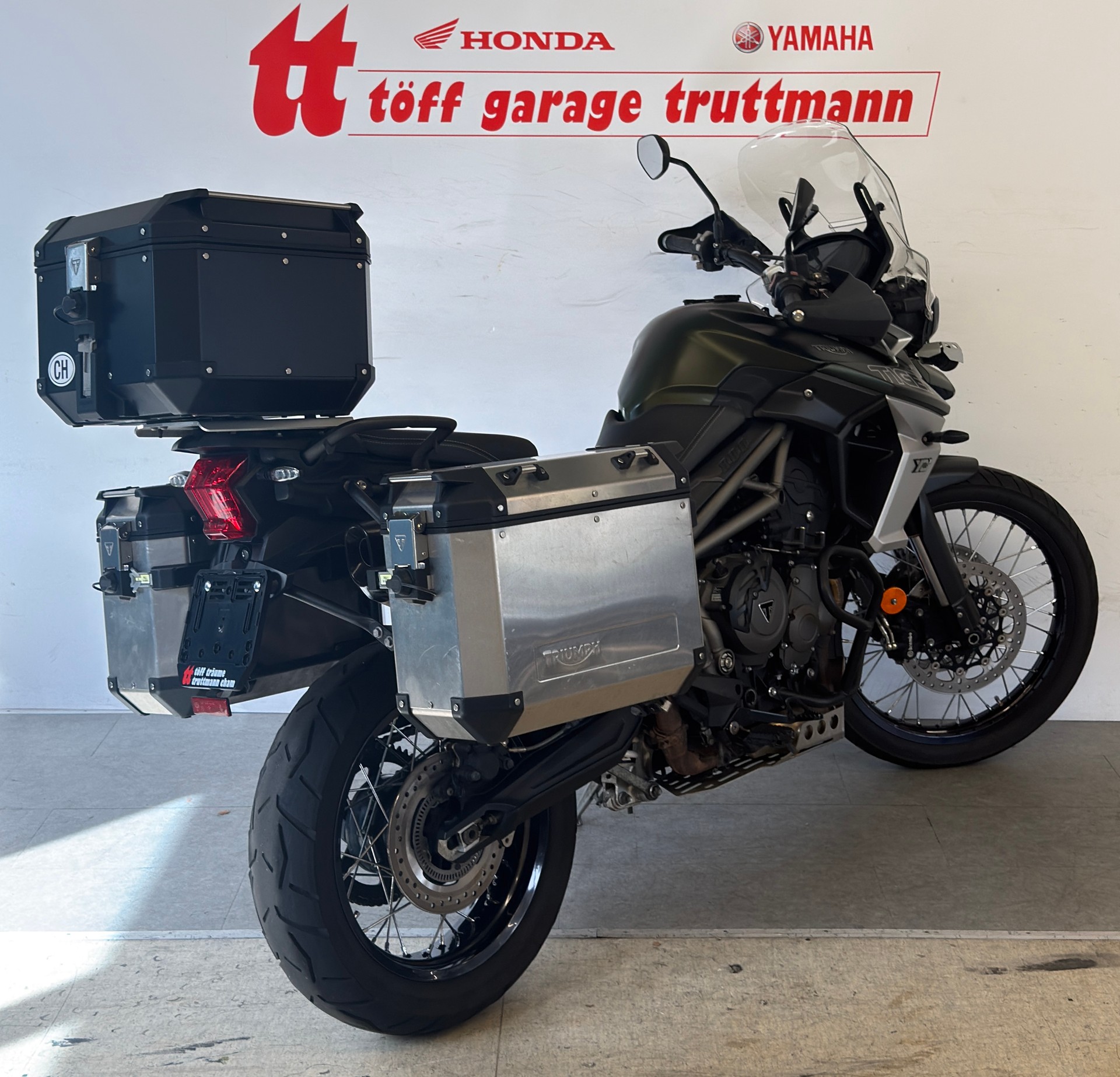 TRIUMPH Tiger 800 XCx ABS-showroom-element-3