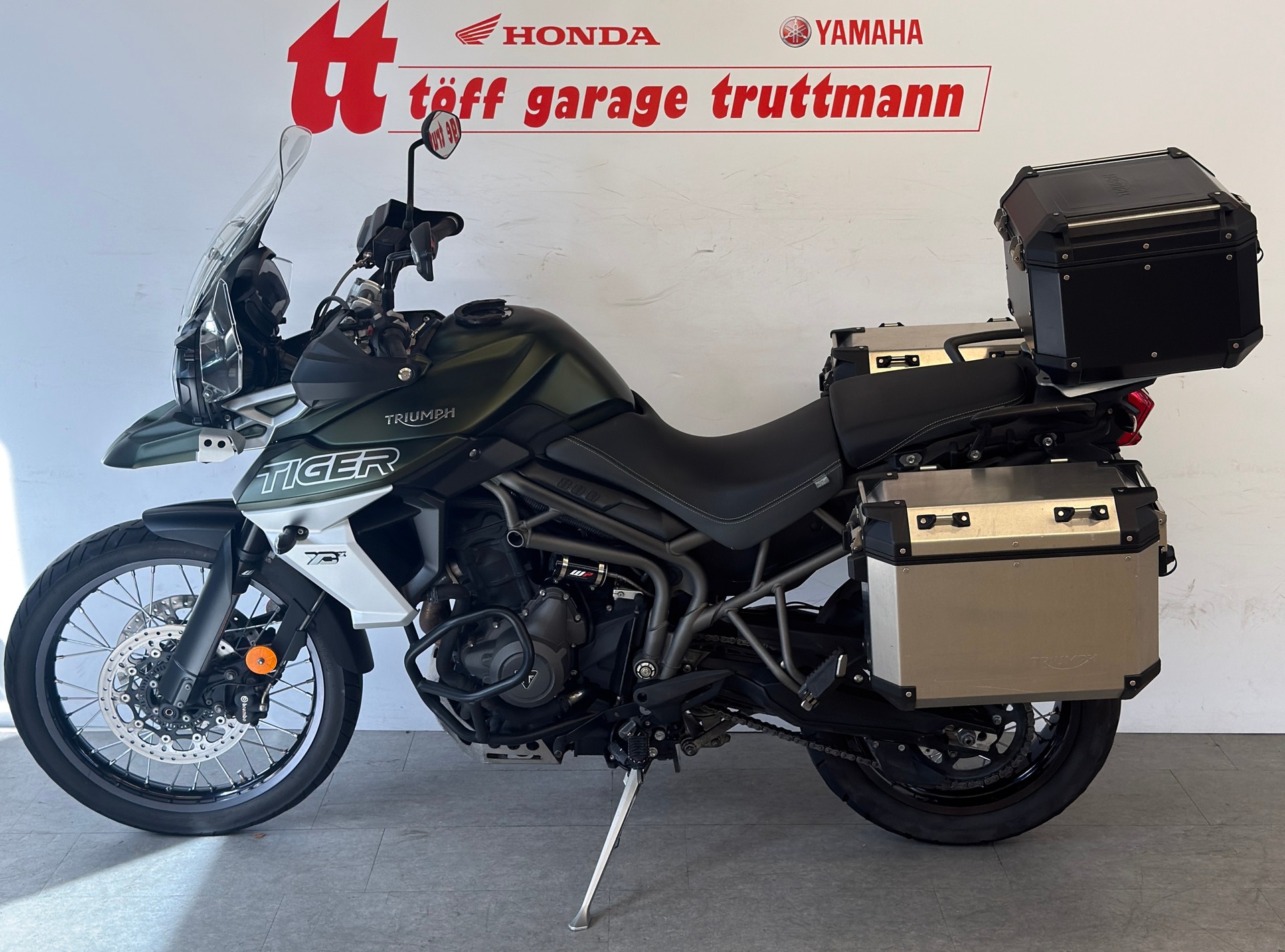 TRIUMPH Tiger 800 XCx ABS-showroom-element-1