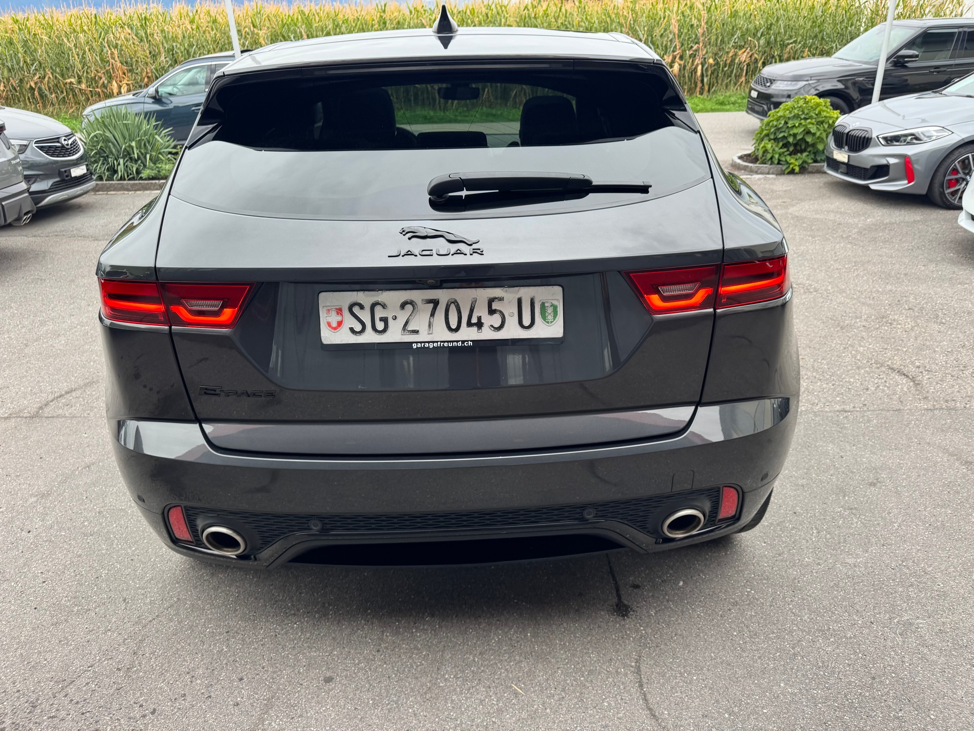 JAGUAR E-Pace 2.0 P200 R-Dynamic AWD Black-image-8