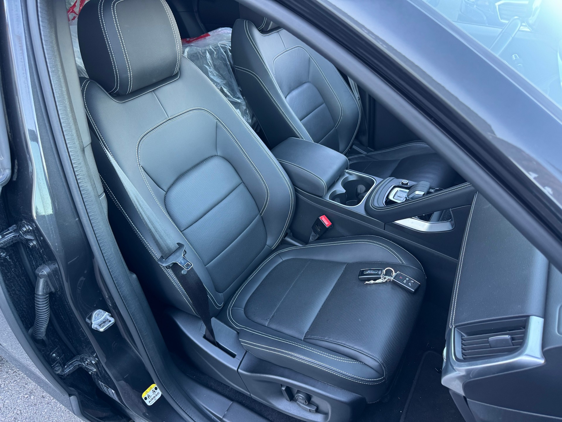 JAGUAR E-Pace 2.0 P200 R-Dynamic AWD Black-image-15
