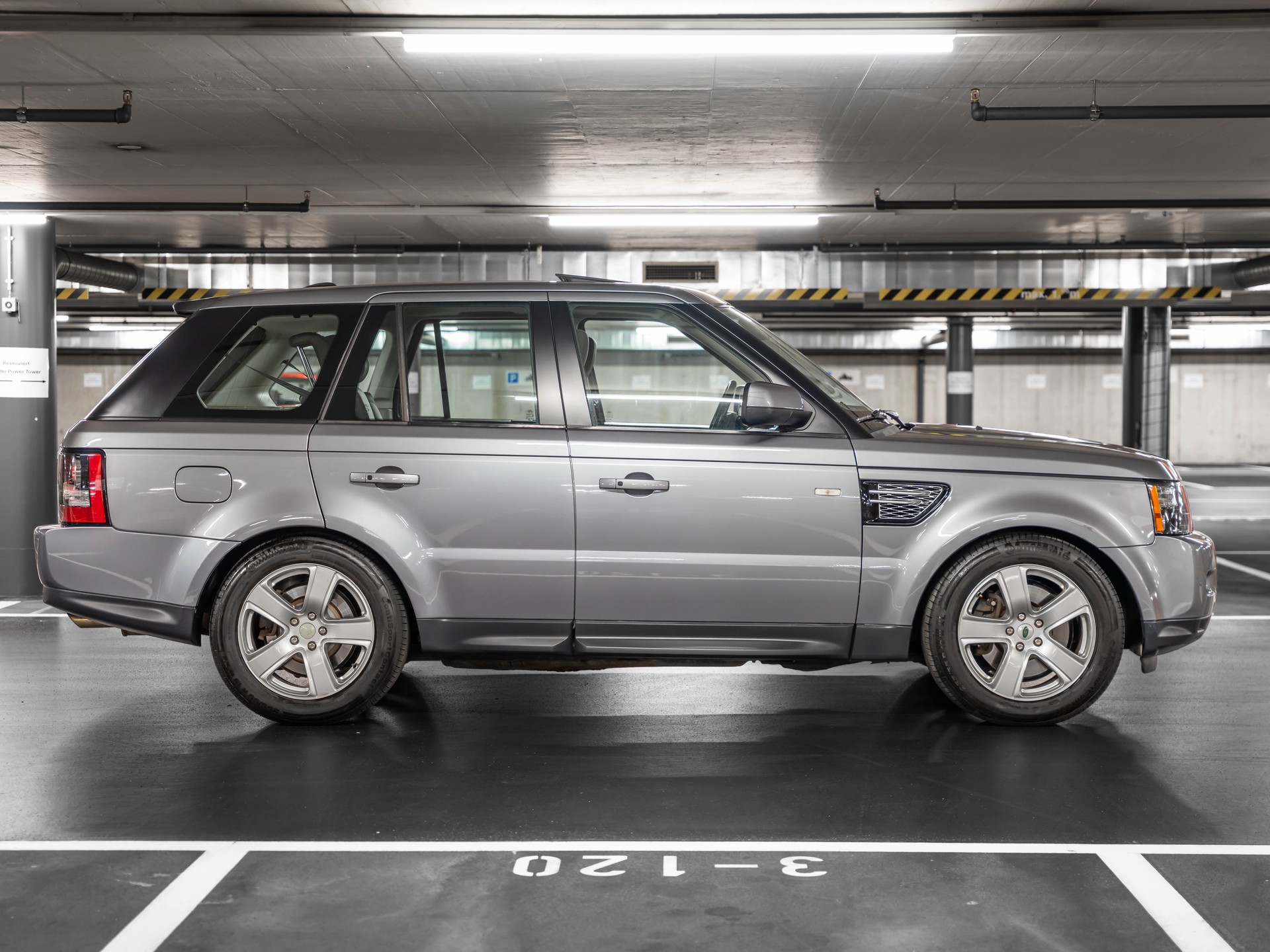 LAND ROVER Range Rover Sport 3.0 TDV6 HSE Automatic-image-10